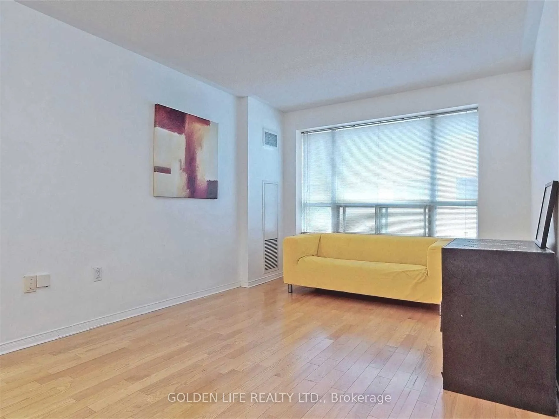 889 Bay Street, #205