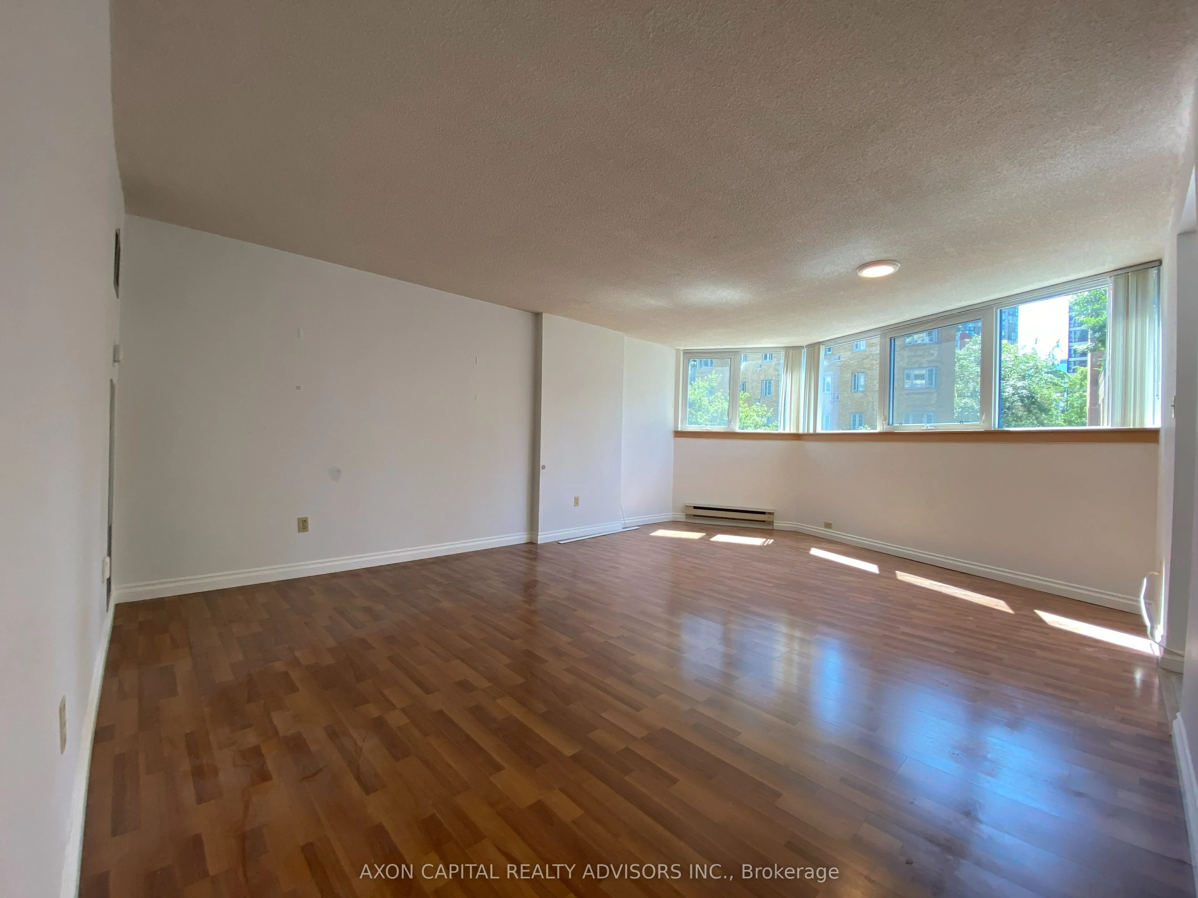 1055 Bay Street, #305