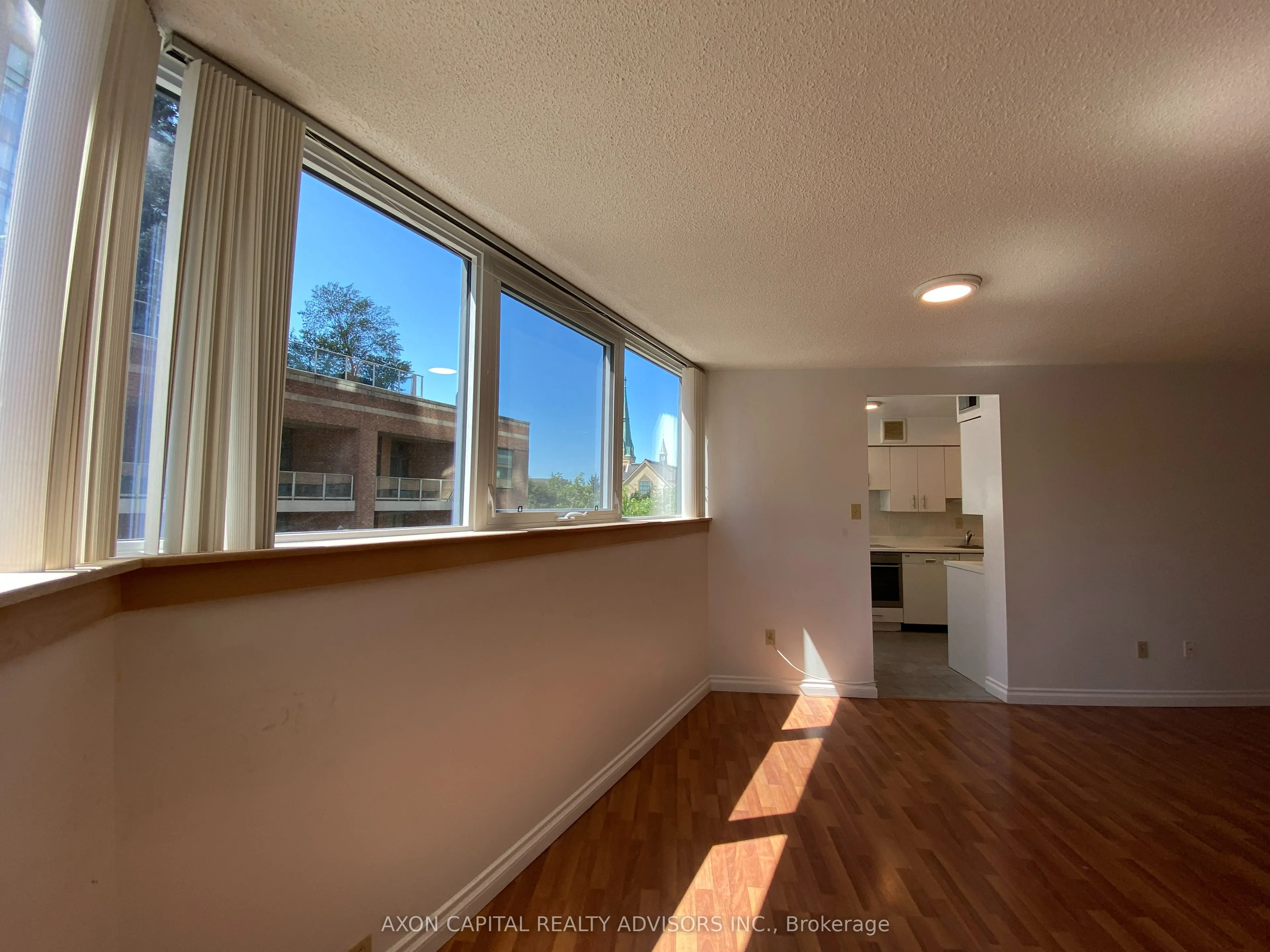 1055 Bay Street, #305