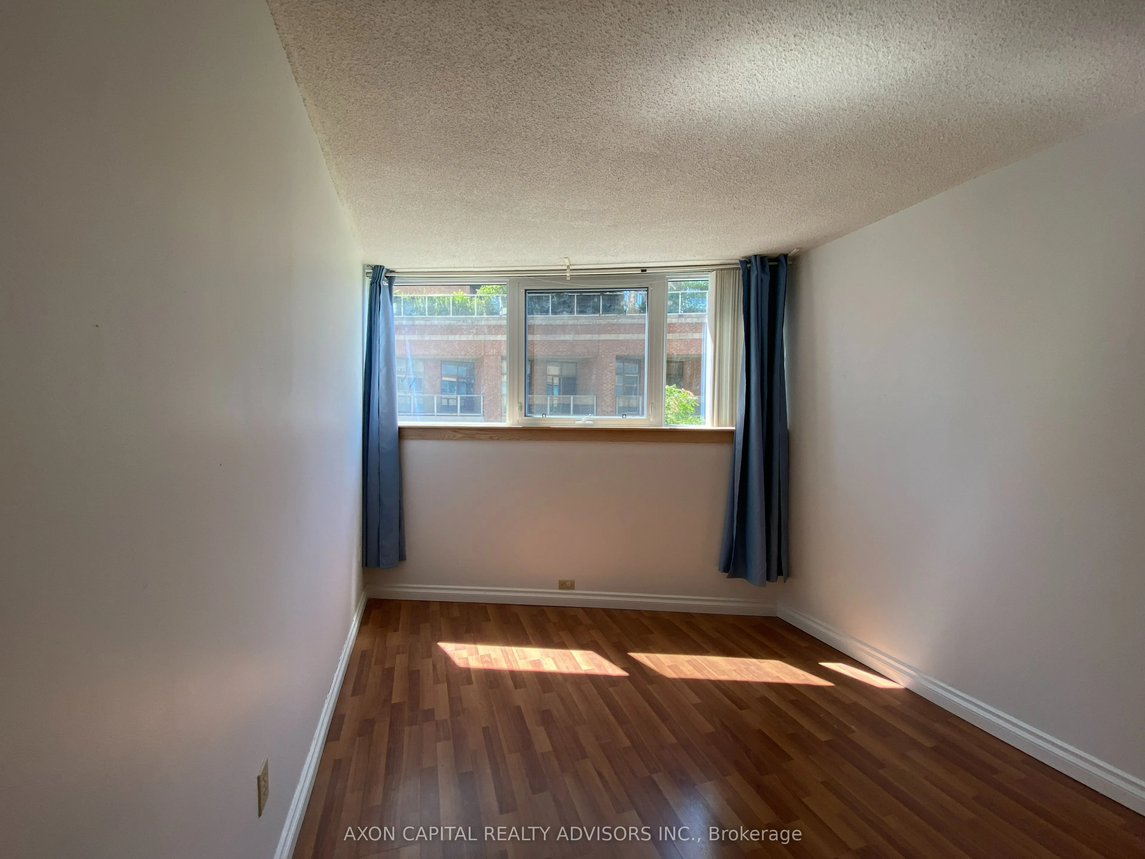 1055 Bay Street, #305