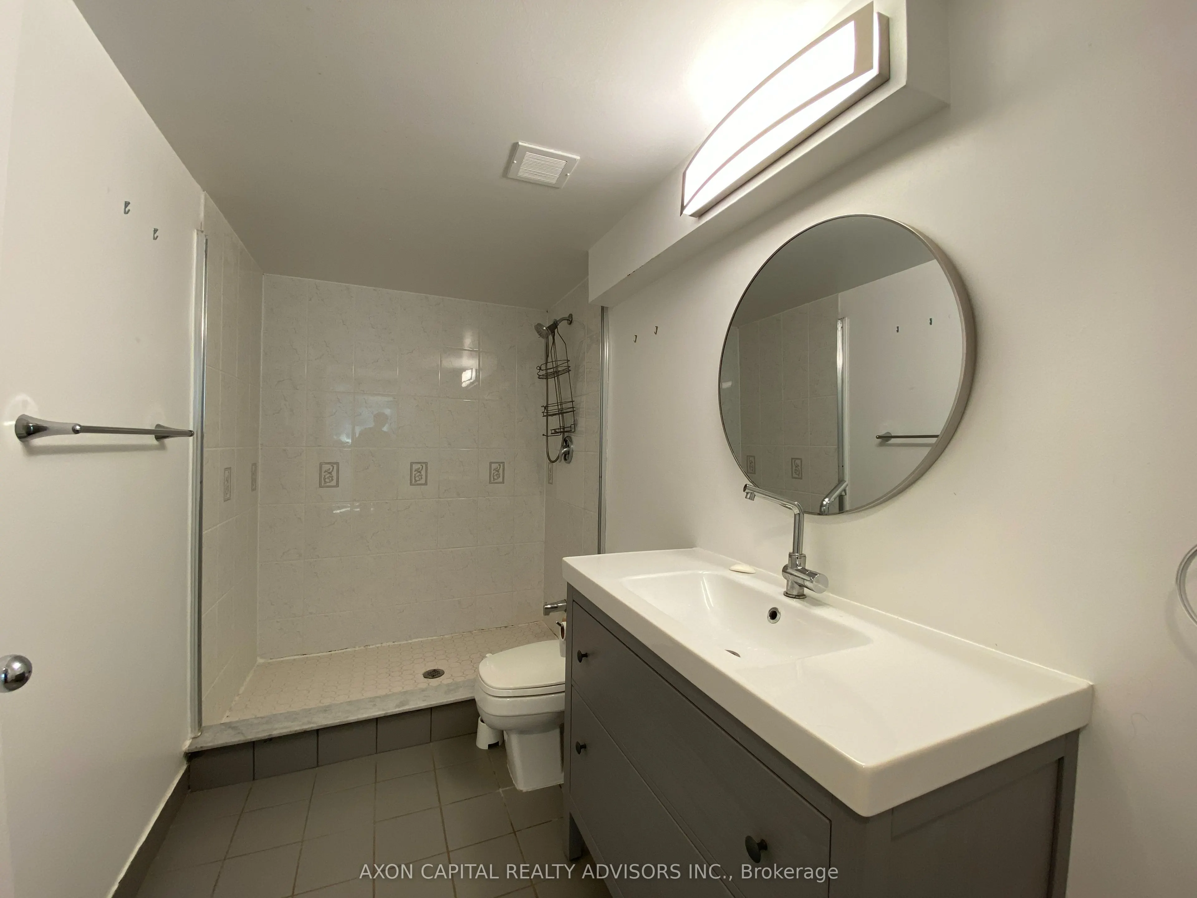 1055 Bay Street, #305