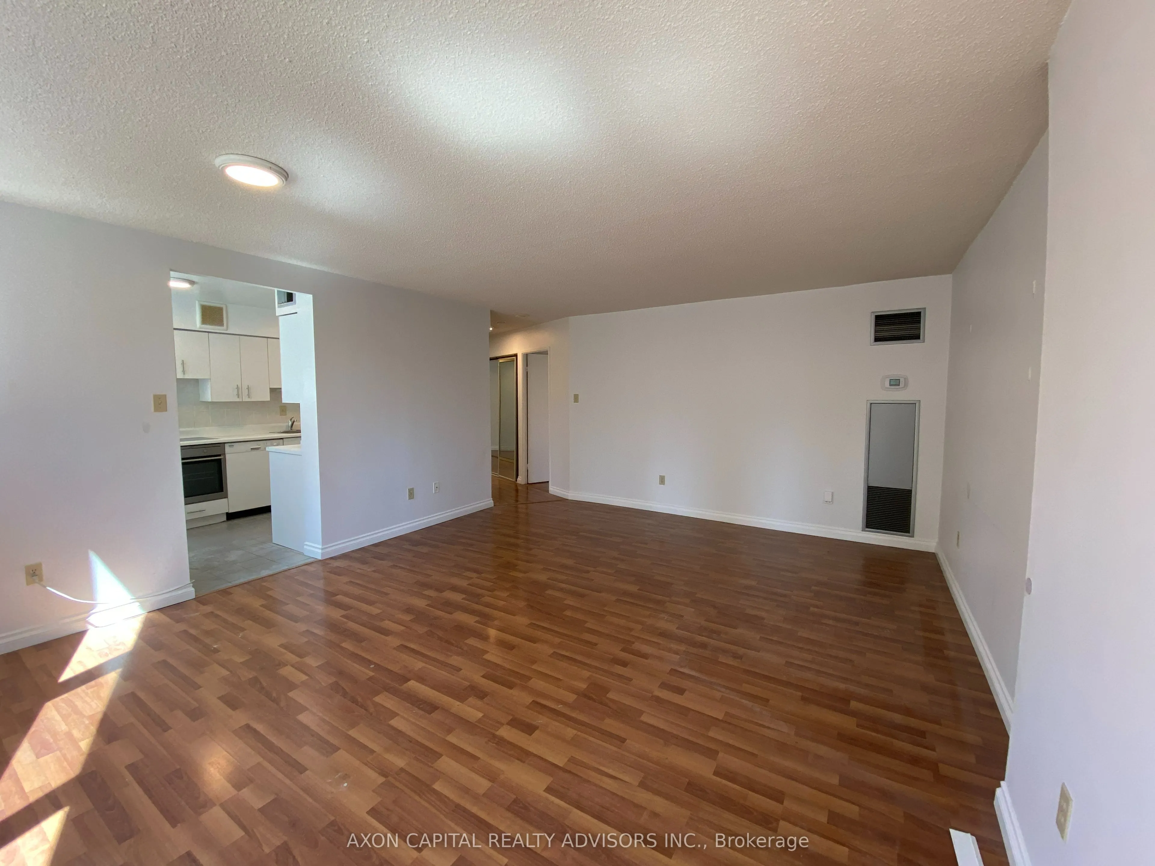 1055 Bay Street, #305