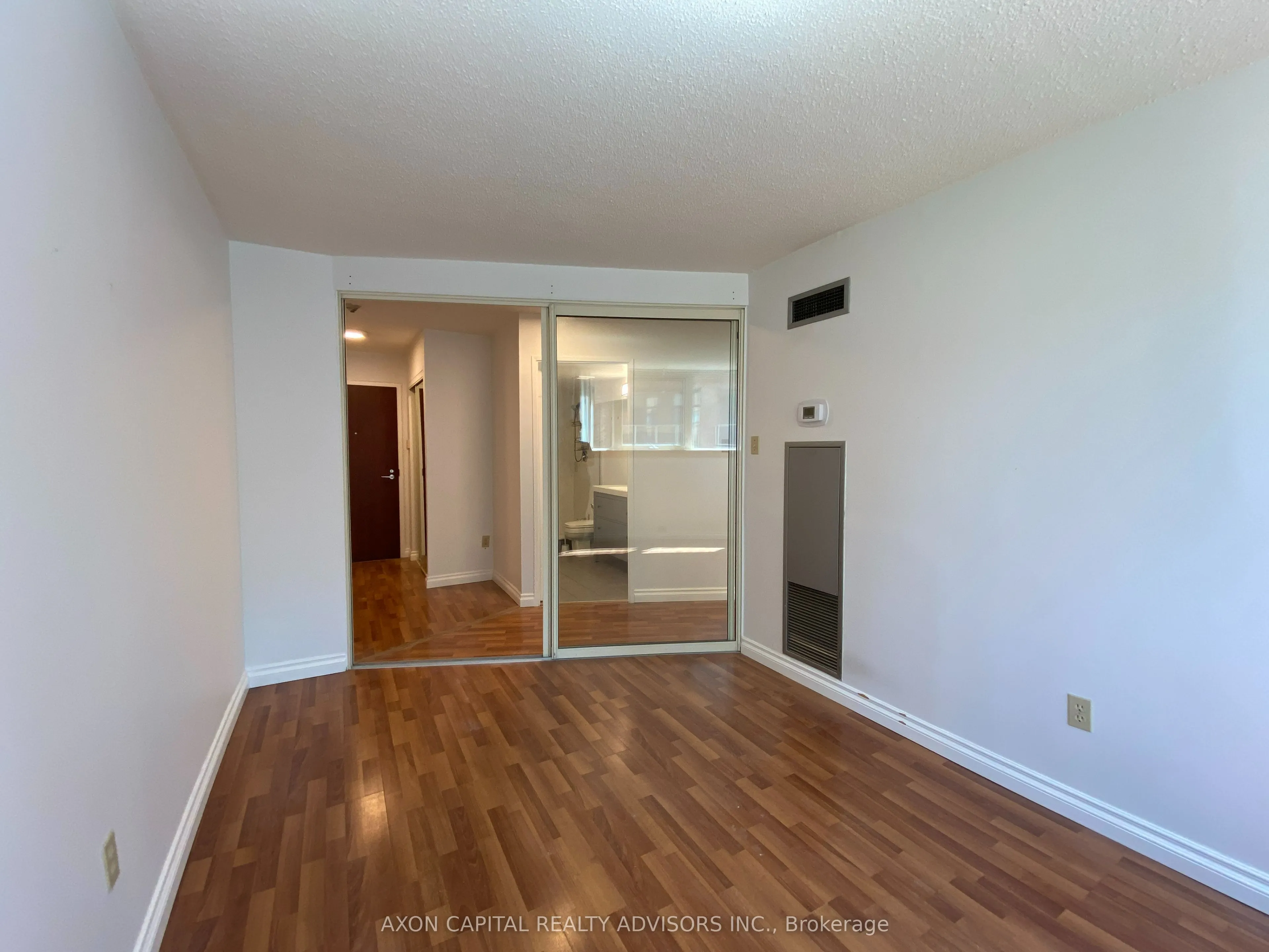 1055 Bay Street, #305