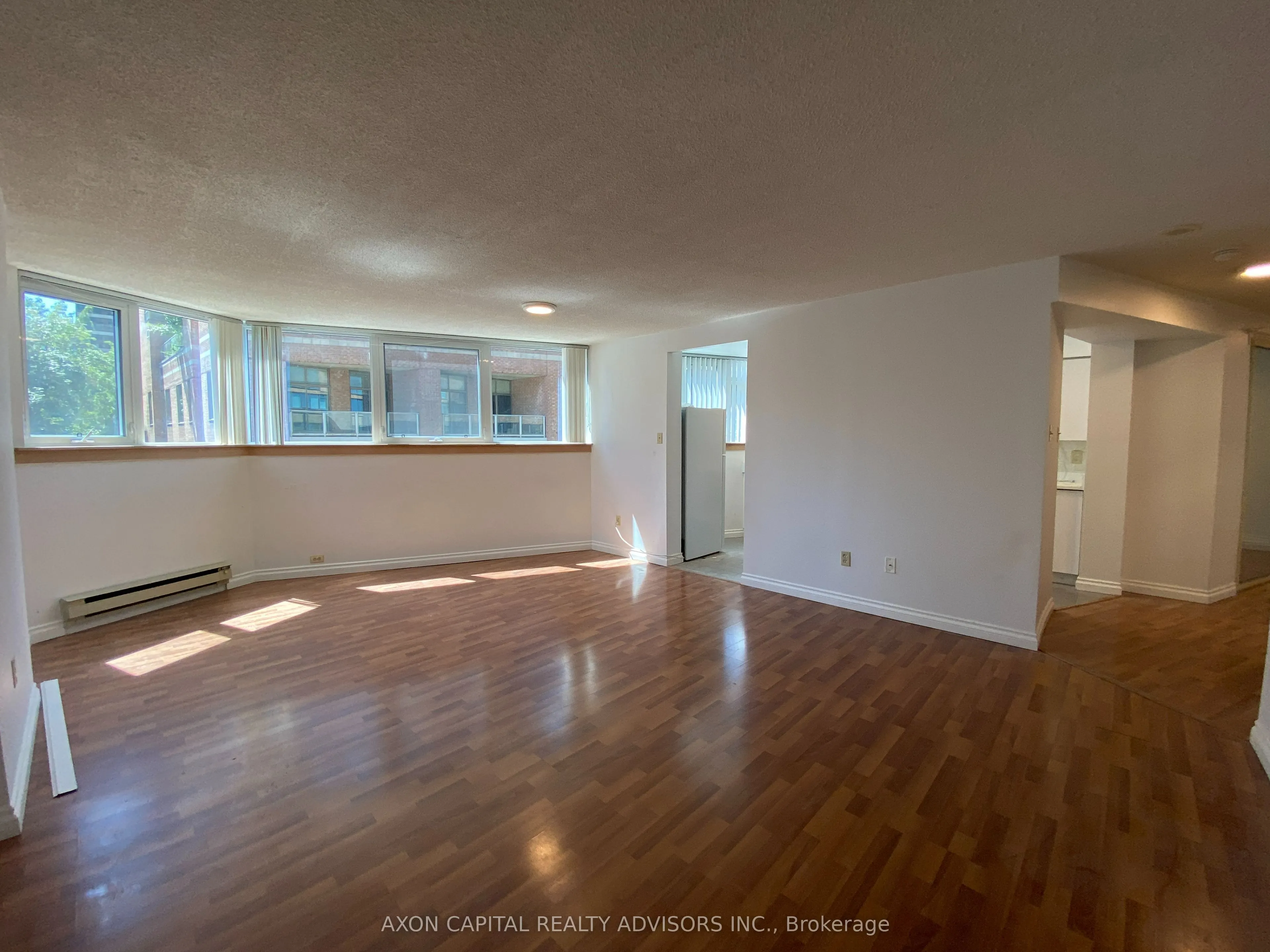 1055 Bay Street, #305