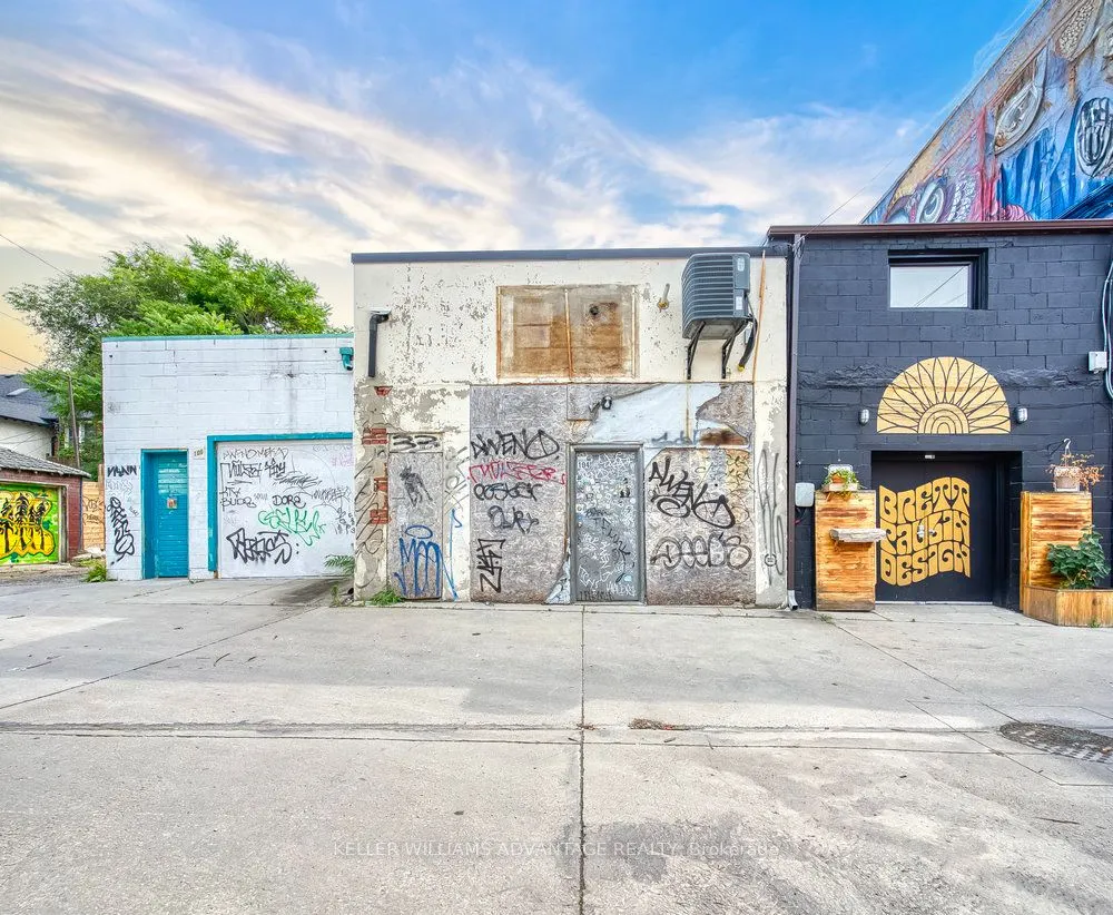 104 Ossington Avenue