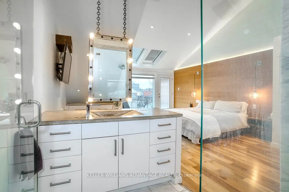 104 Ossington Avenue