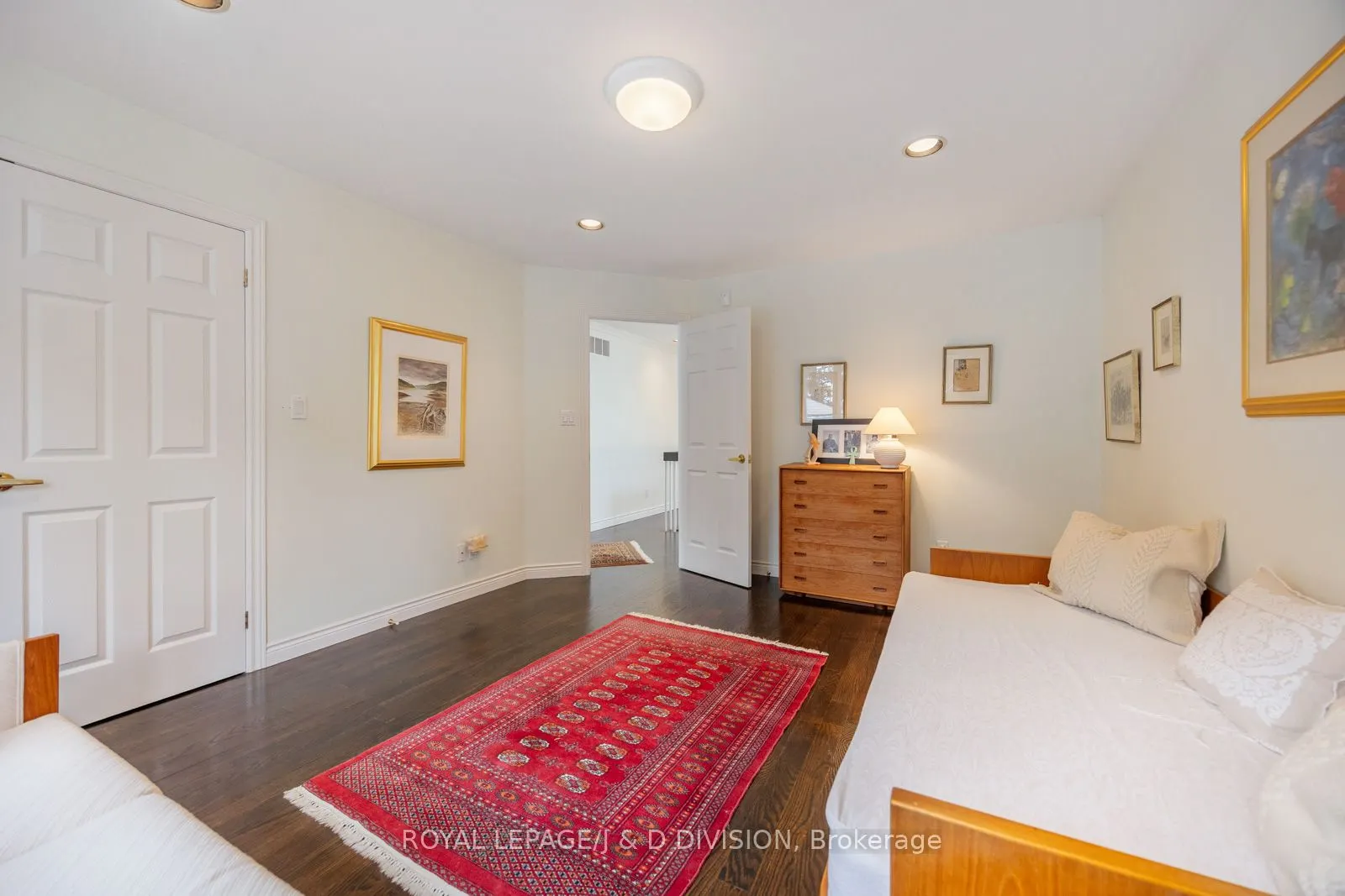 31 George Henry Boulevard