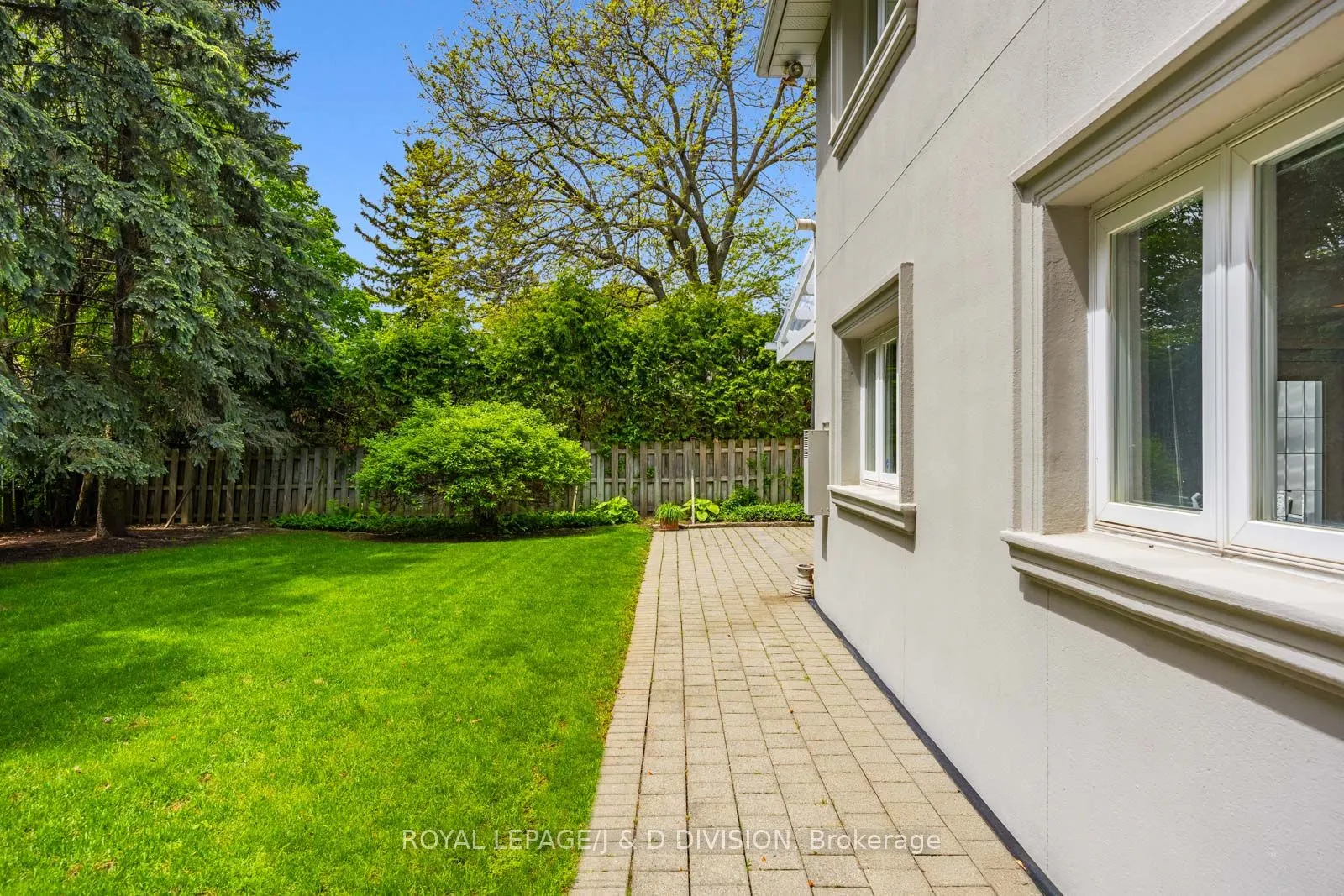 31 George Henry Boulevard