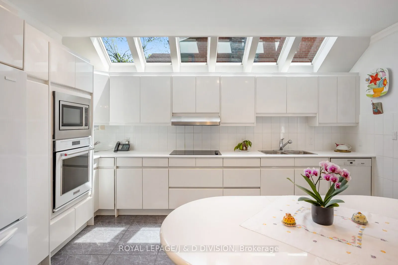 31 George Henry Boulevard