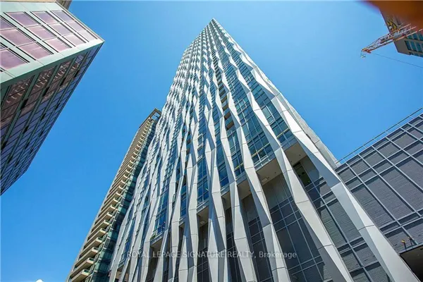 1 Yorkville Avenue