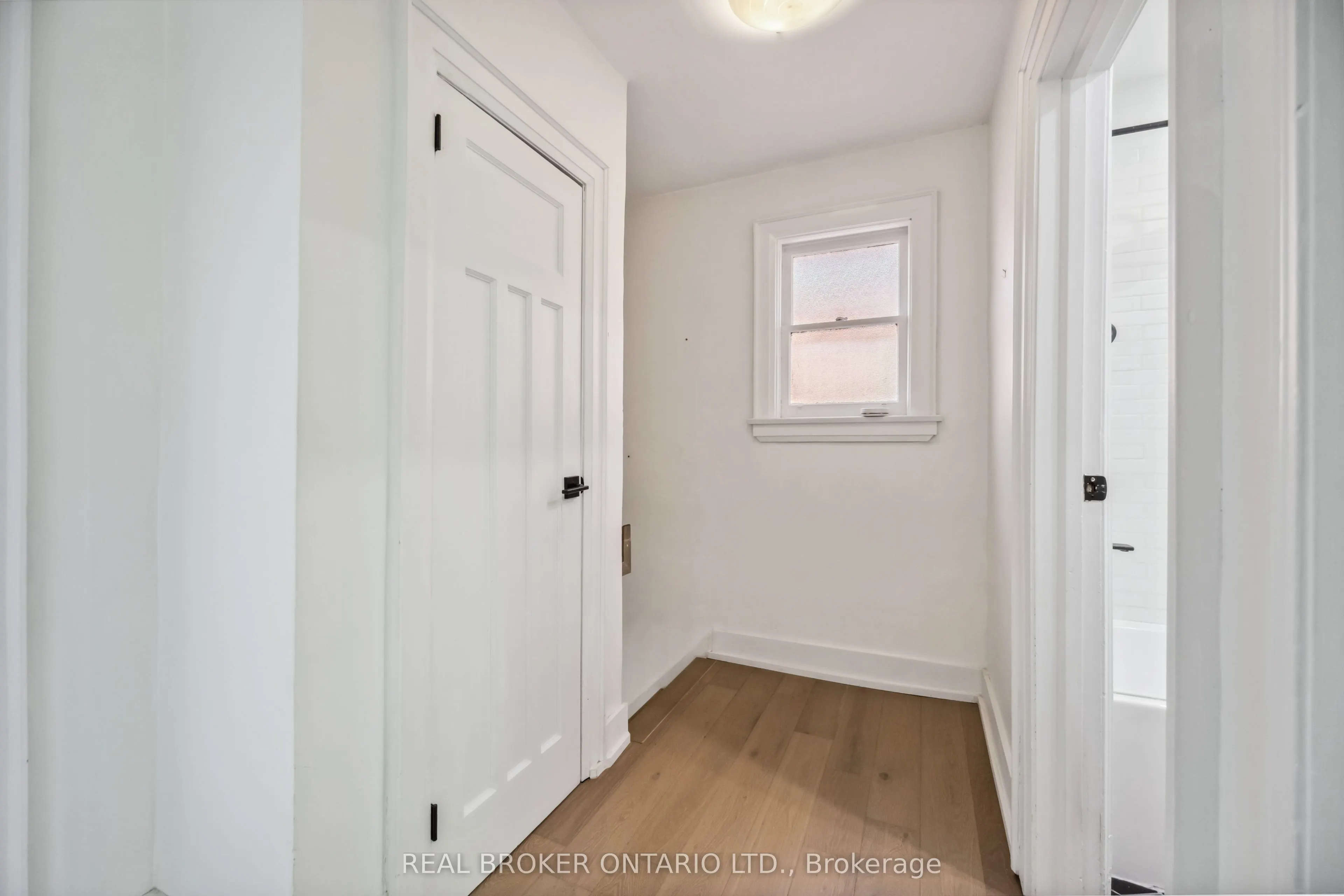 658 Davenport Road