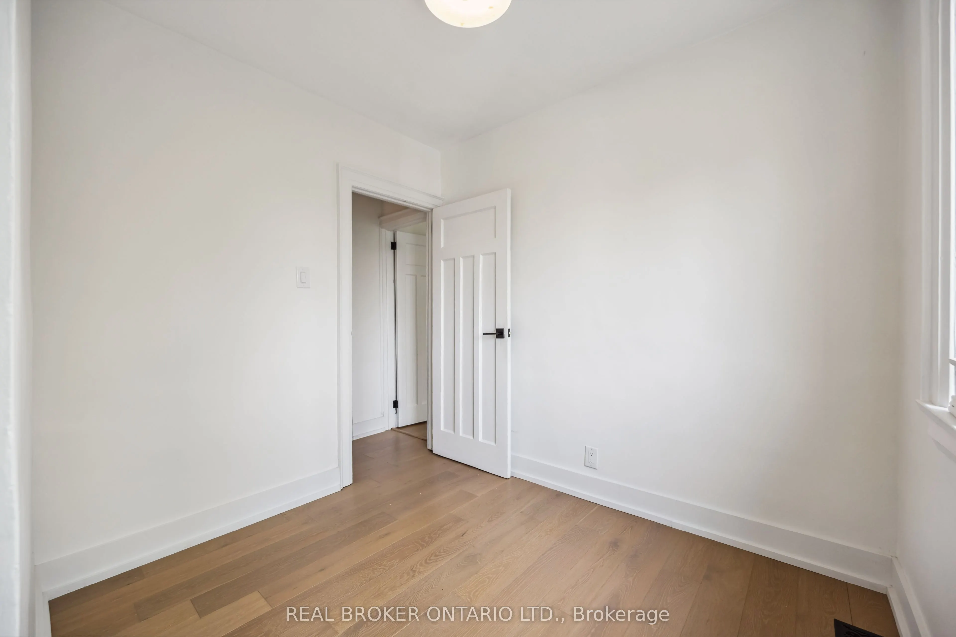 658 Davenport Road