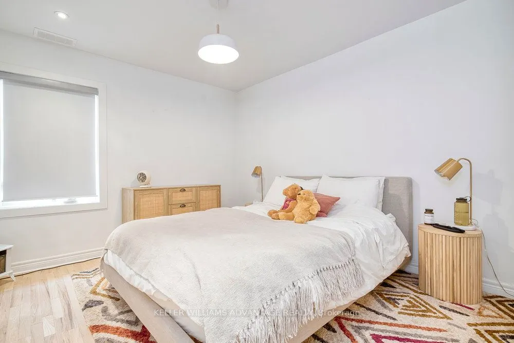 104 Ossington Avenue