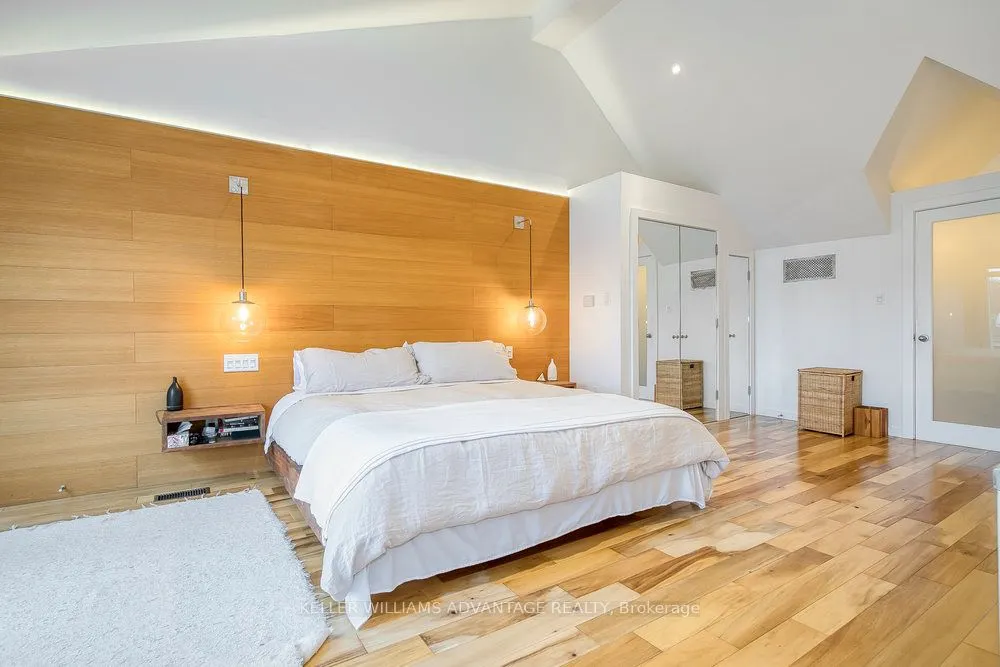 104 Ossington Avenue
