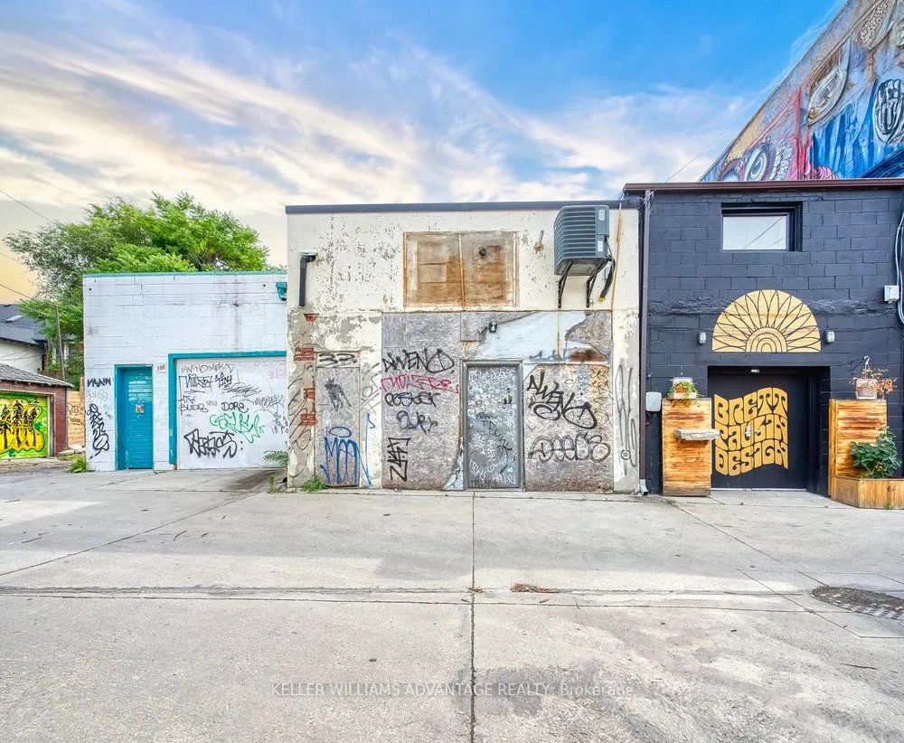 104 Ossington Avenue