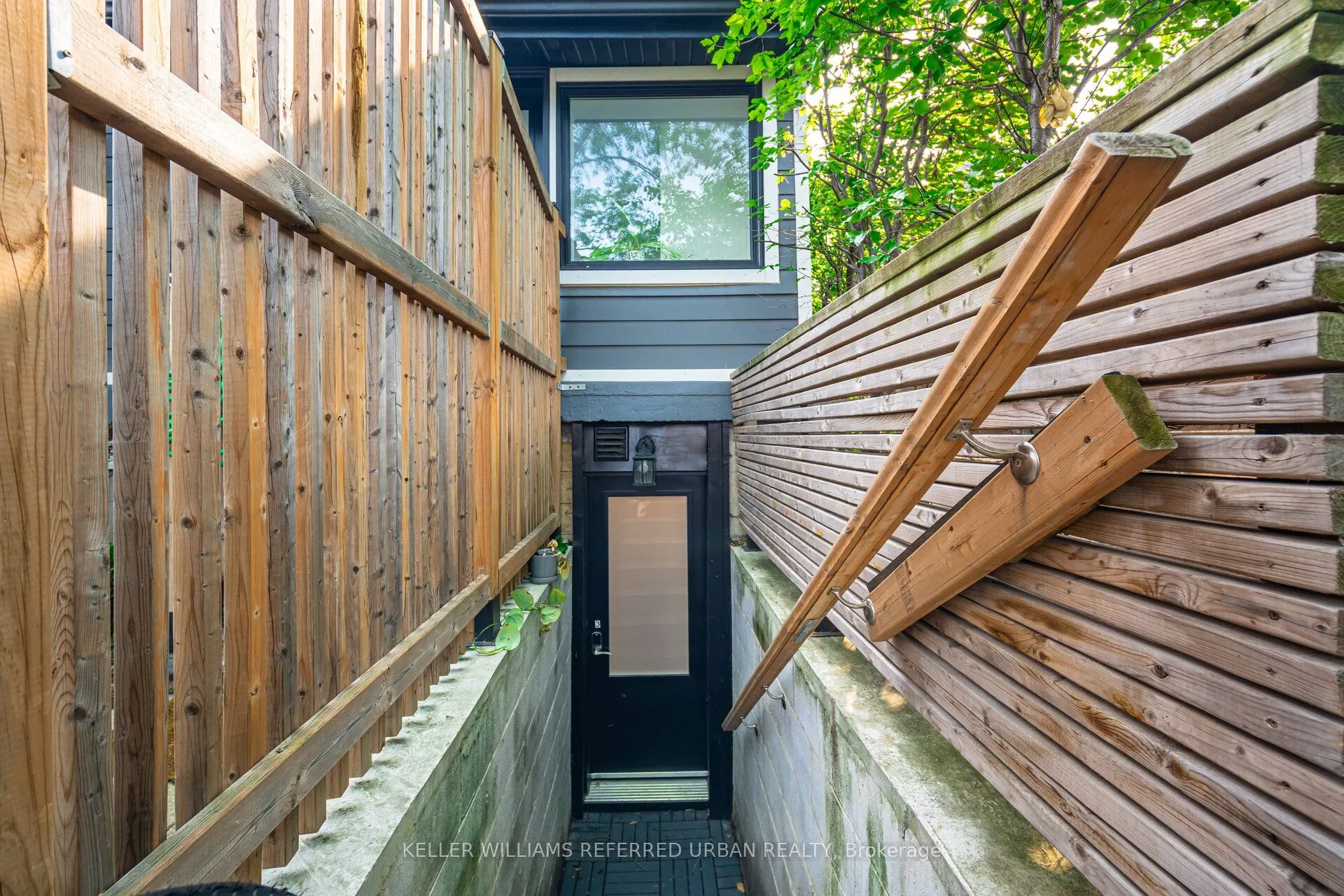 180 Beatrice Street