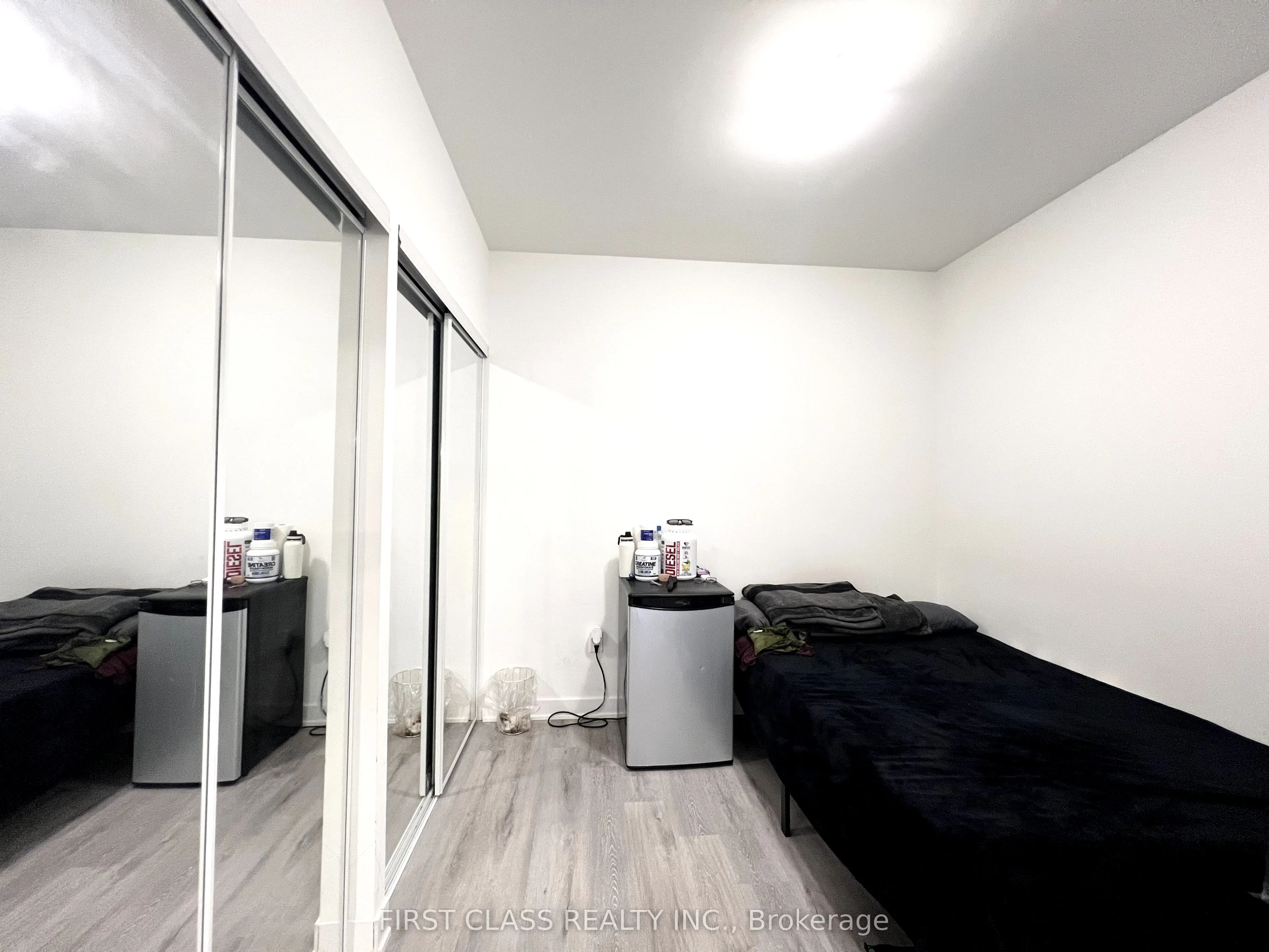 100 Dalhousie Street, #211