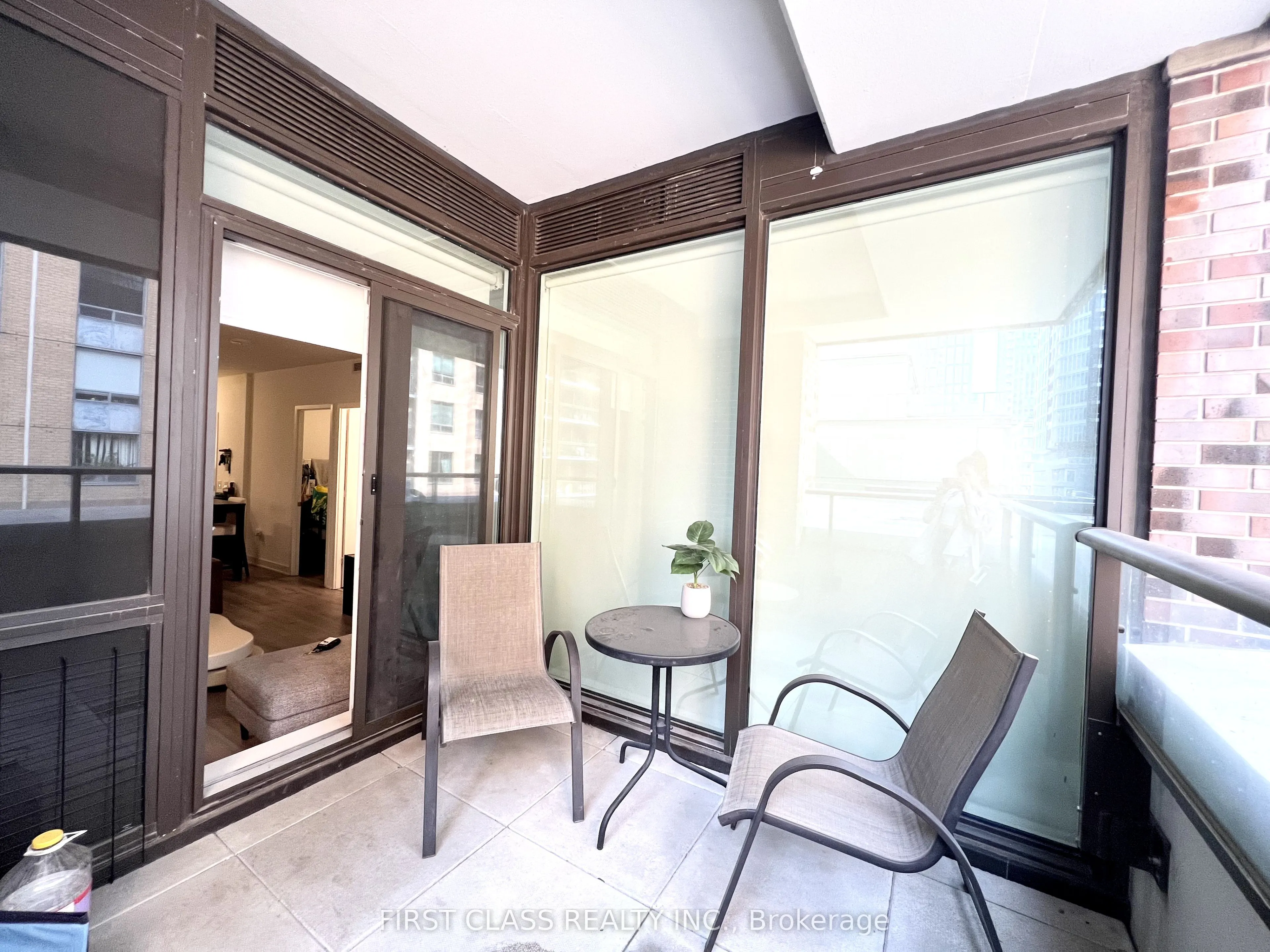 100 Dalhousie Street, #211