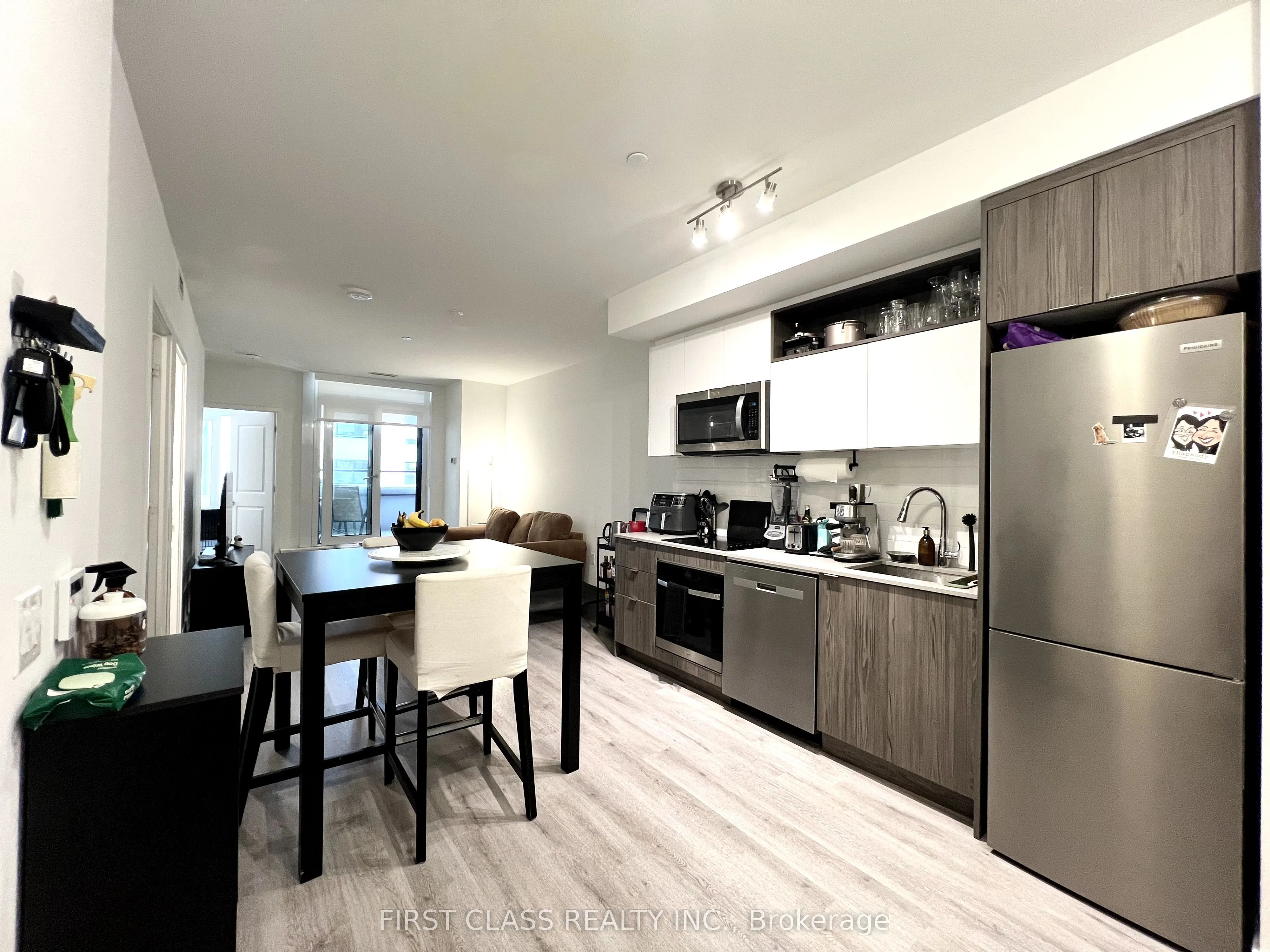 100 Dalhousie Street, #211