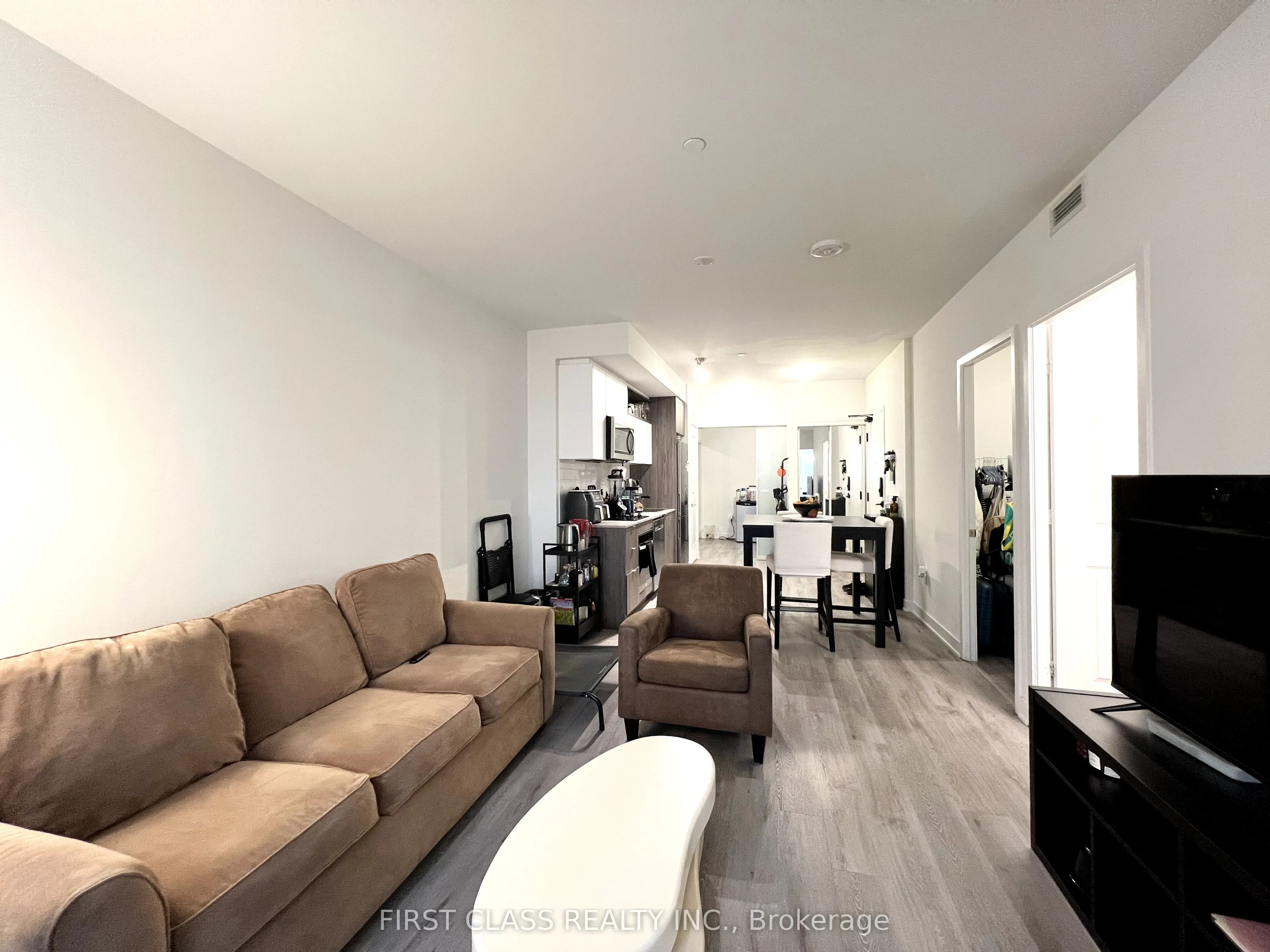 100 Dalhousie Street, #211