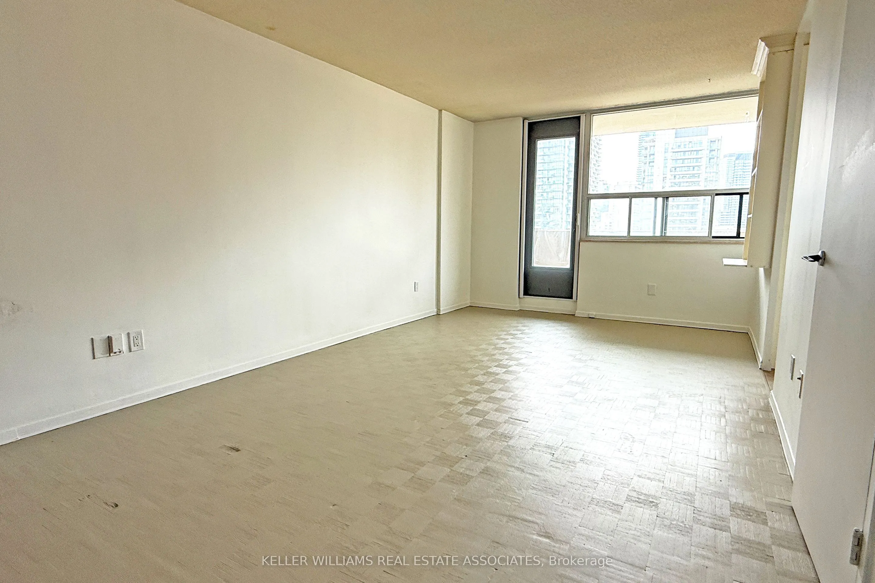 40 Homewood Avenue, #1711