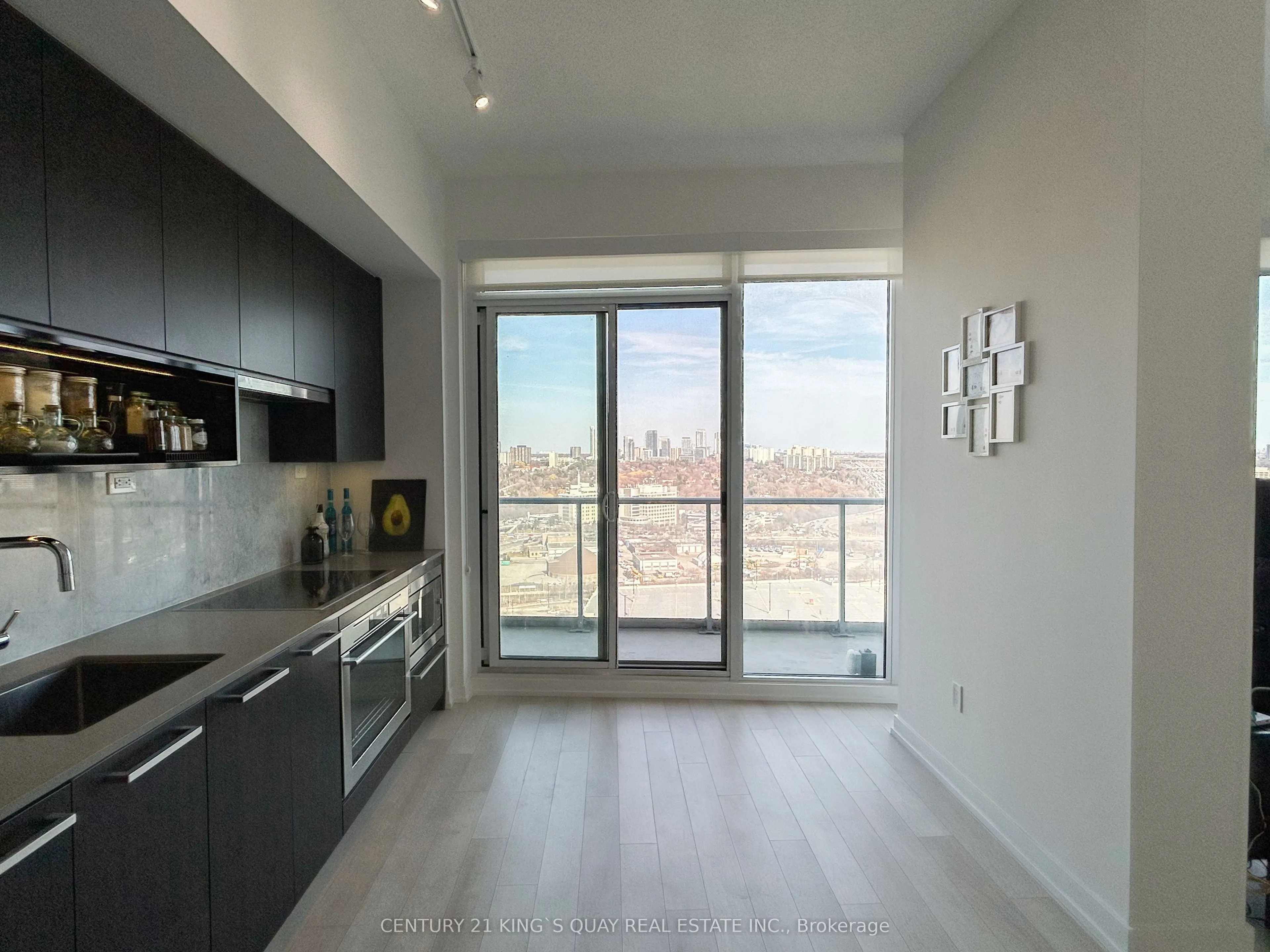 117 McMahon Drive, #2111