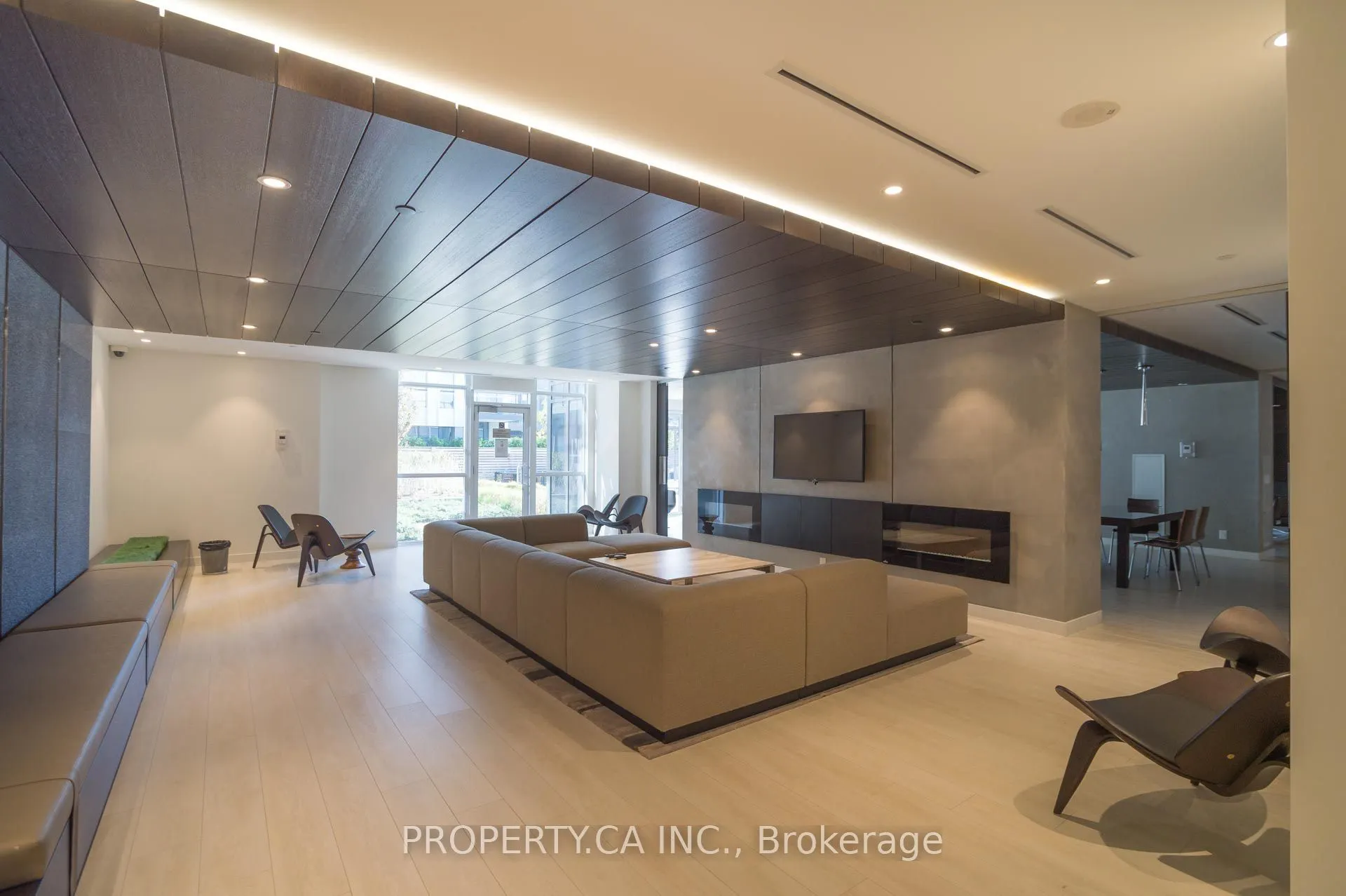 170 Sumach Street, #2213