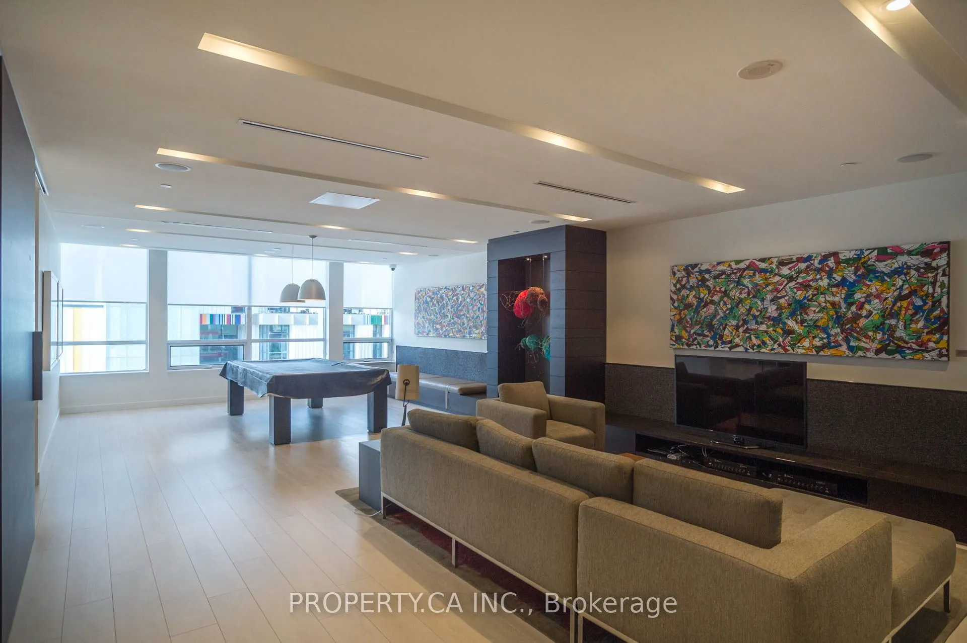 170 Sumach Street, #2213