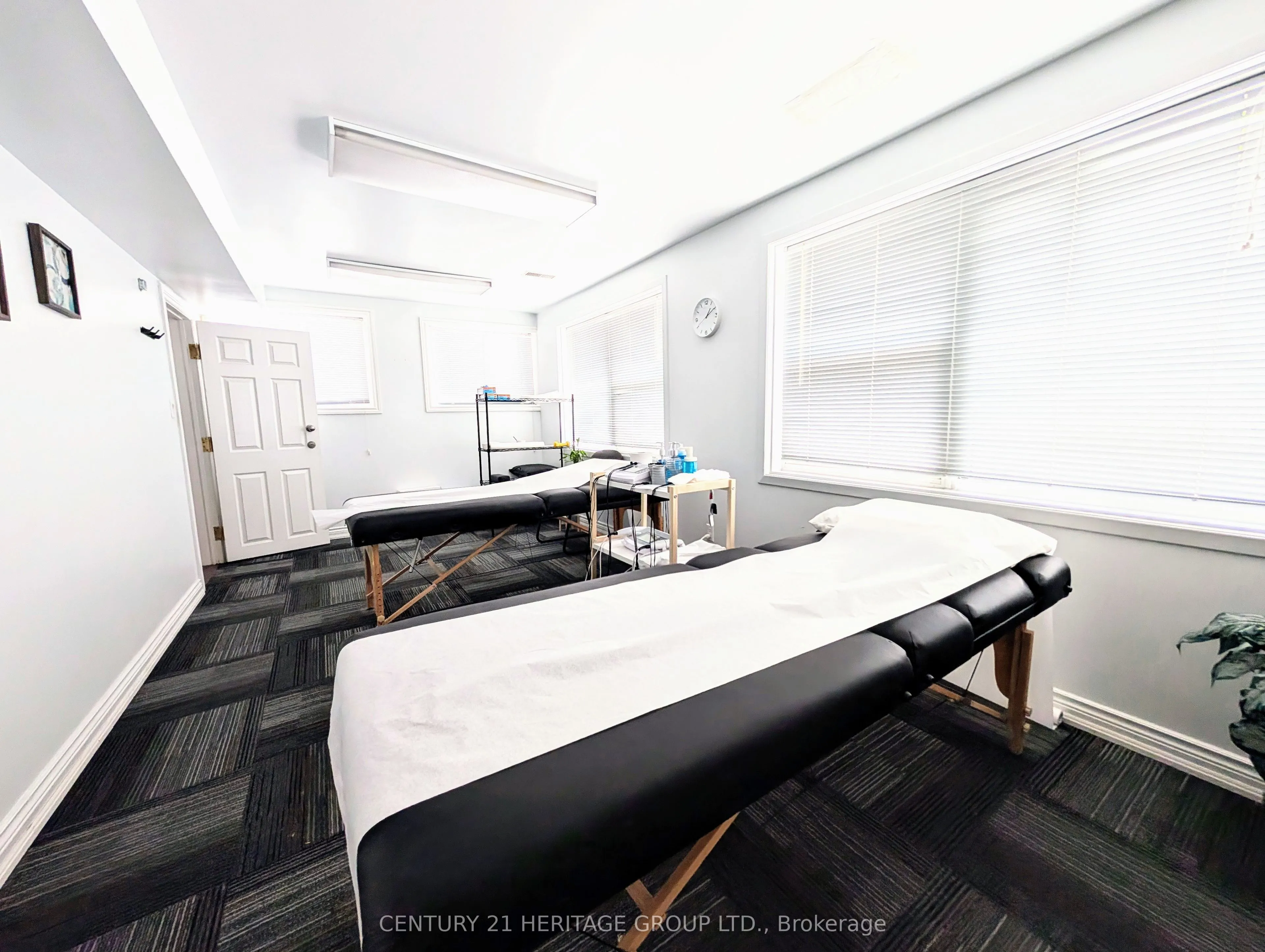115 Sheppard Avenue W