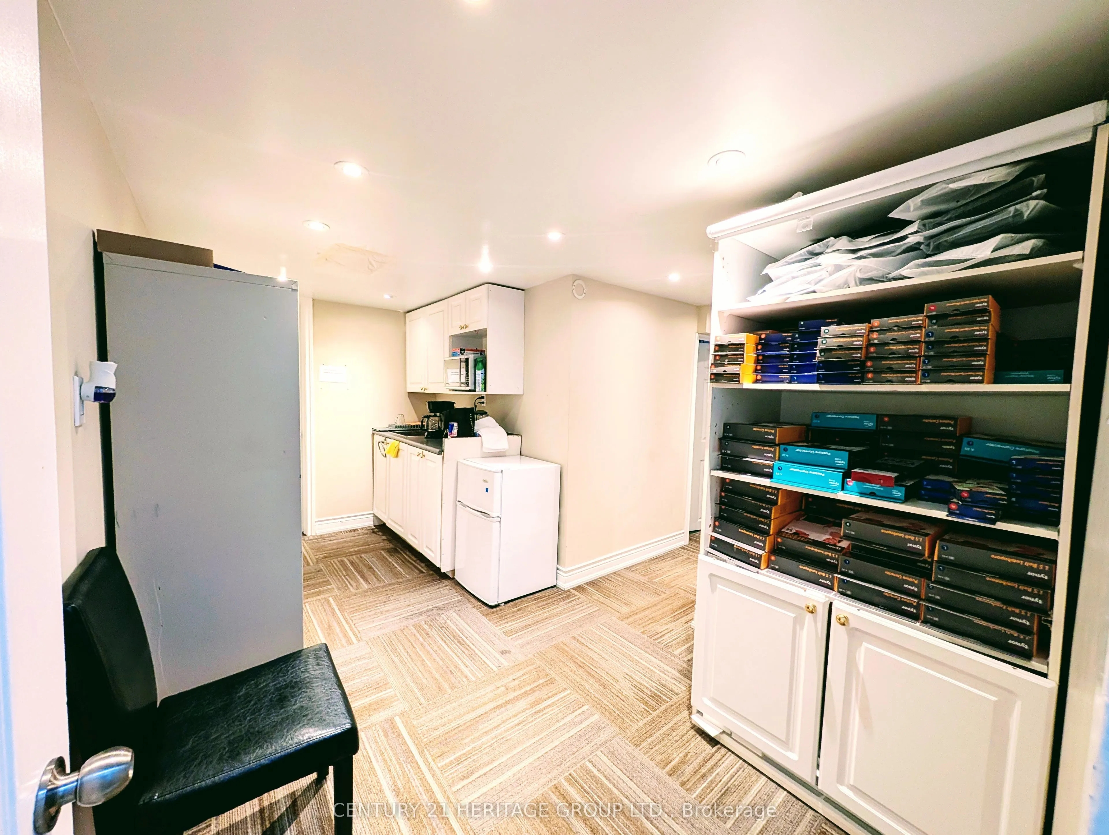 115 Sheppard Avenue W