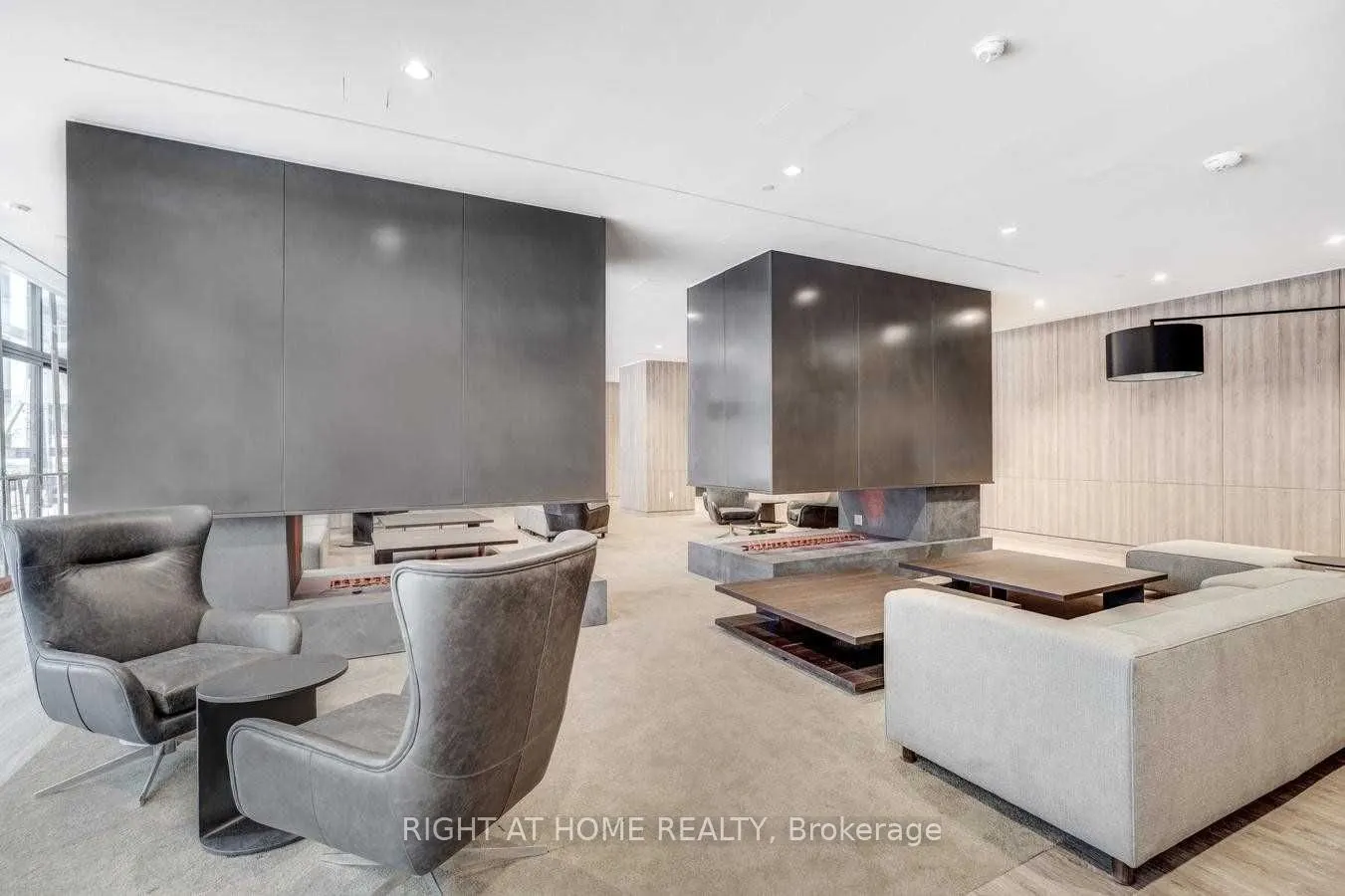 576 Front Street W, #1107
