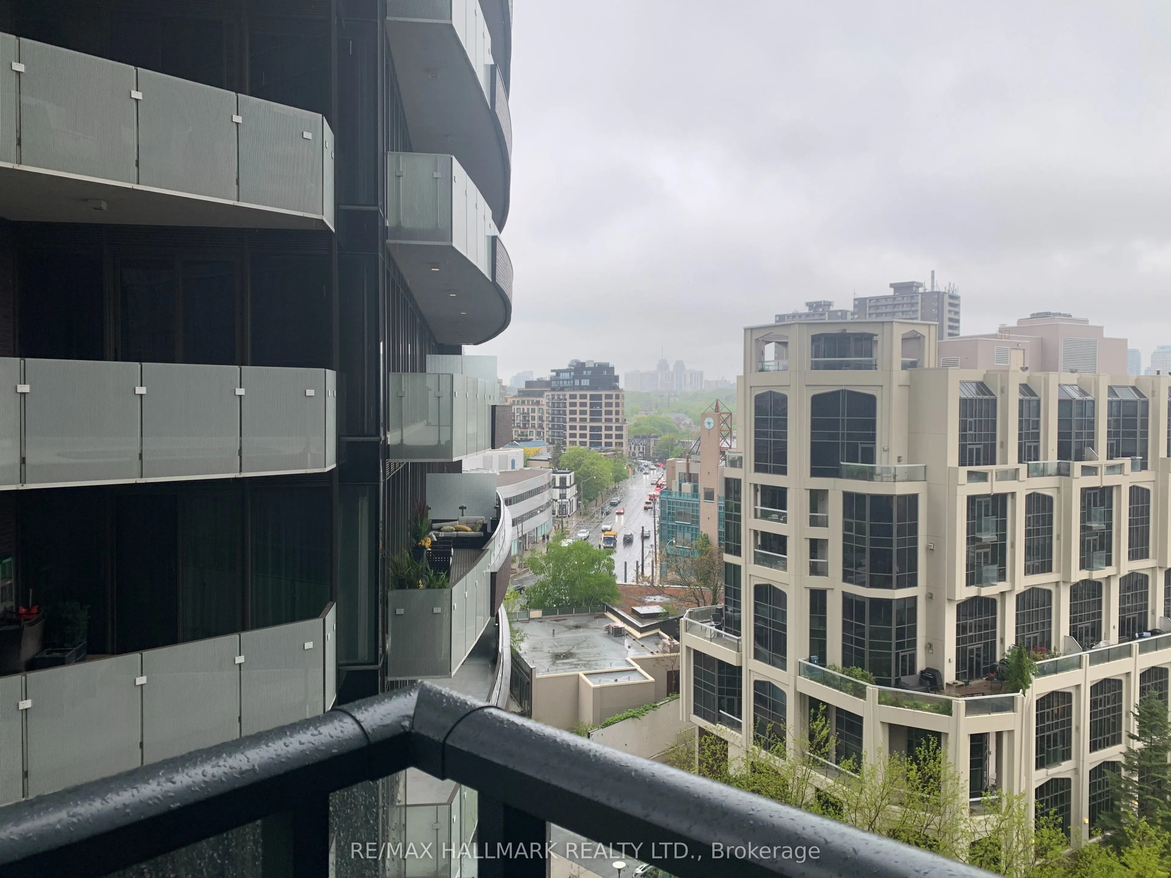 32 Davenport Road, #901