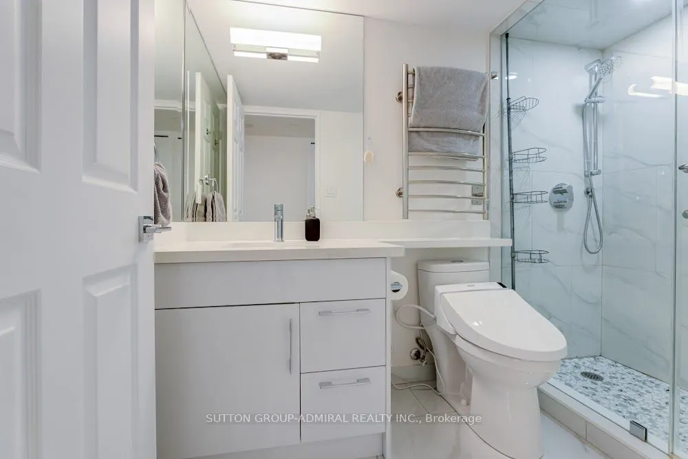 278 Bloor Street E, #805