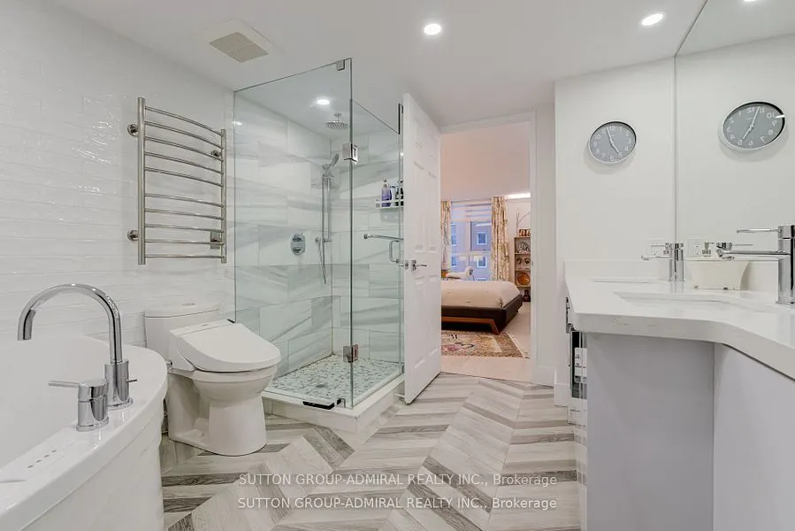 278 Bloor Street E, #805