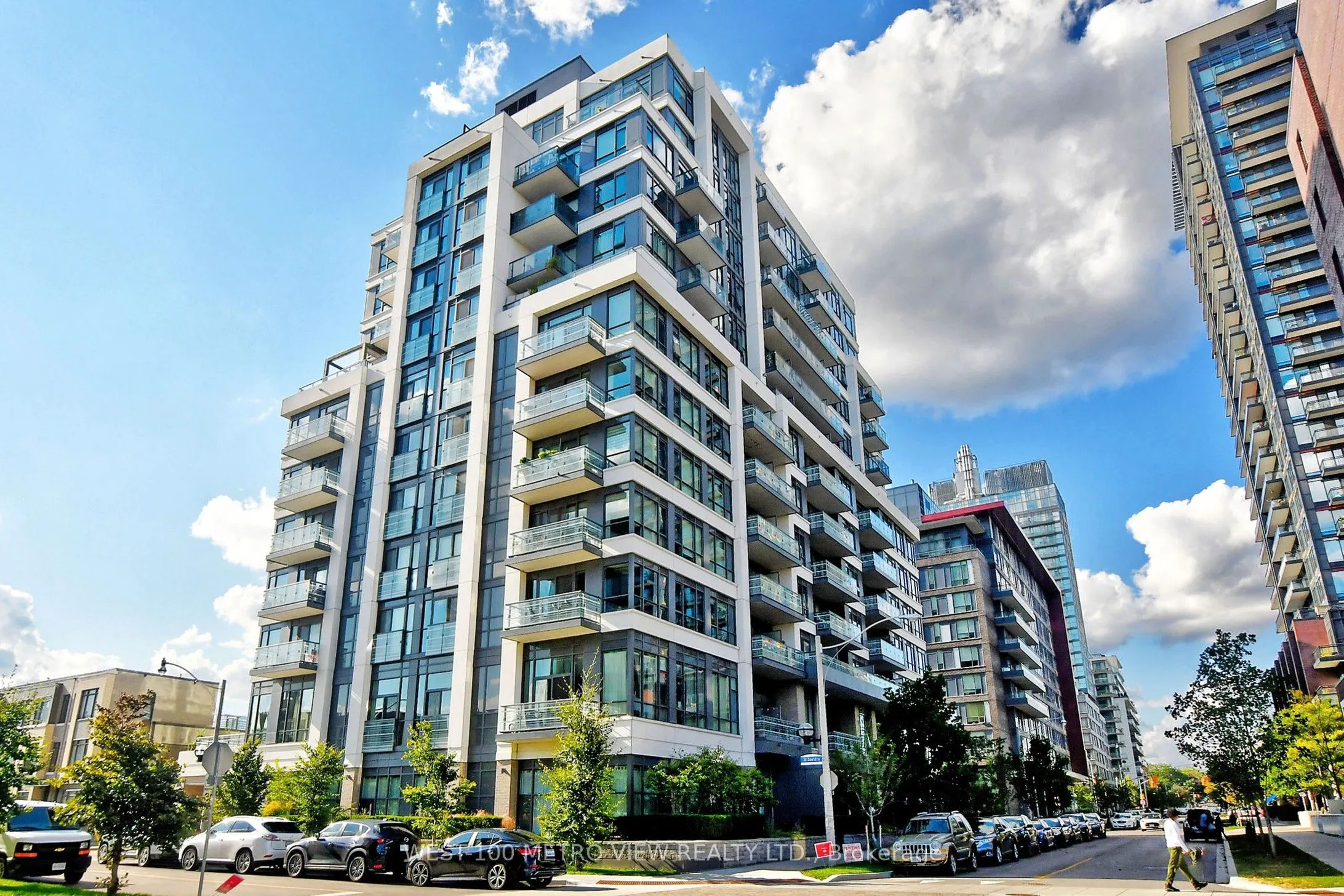 200 Sackville Street, #703