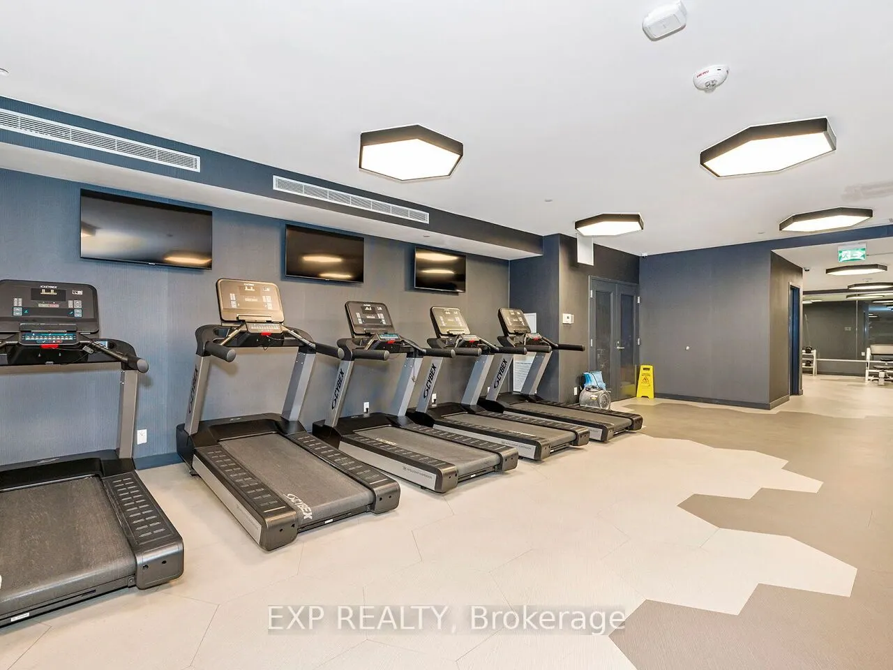 28 Freeland Street, #4904