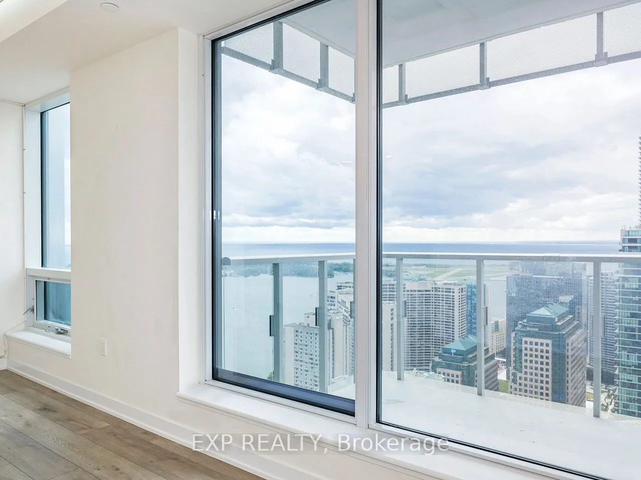 28 Freeland Street, #4904