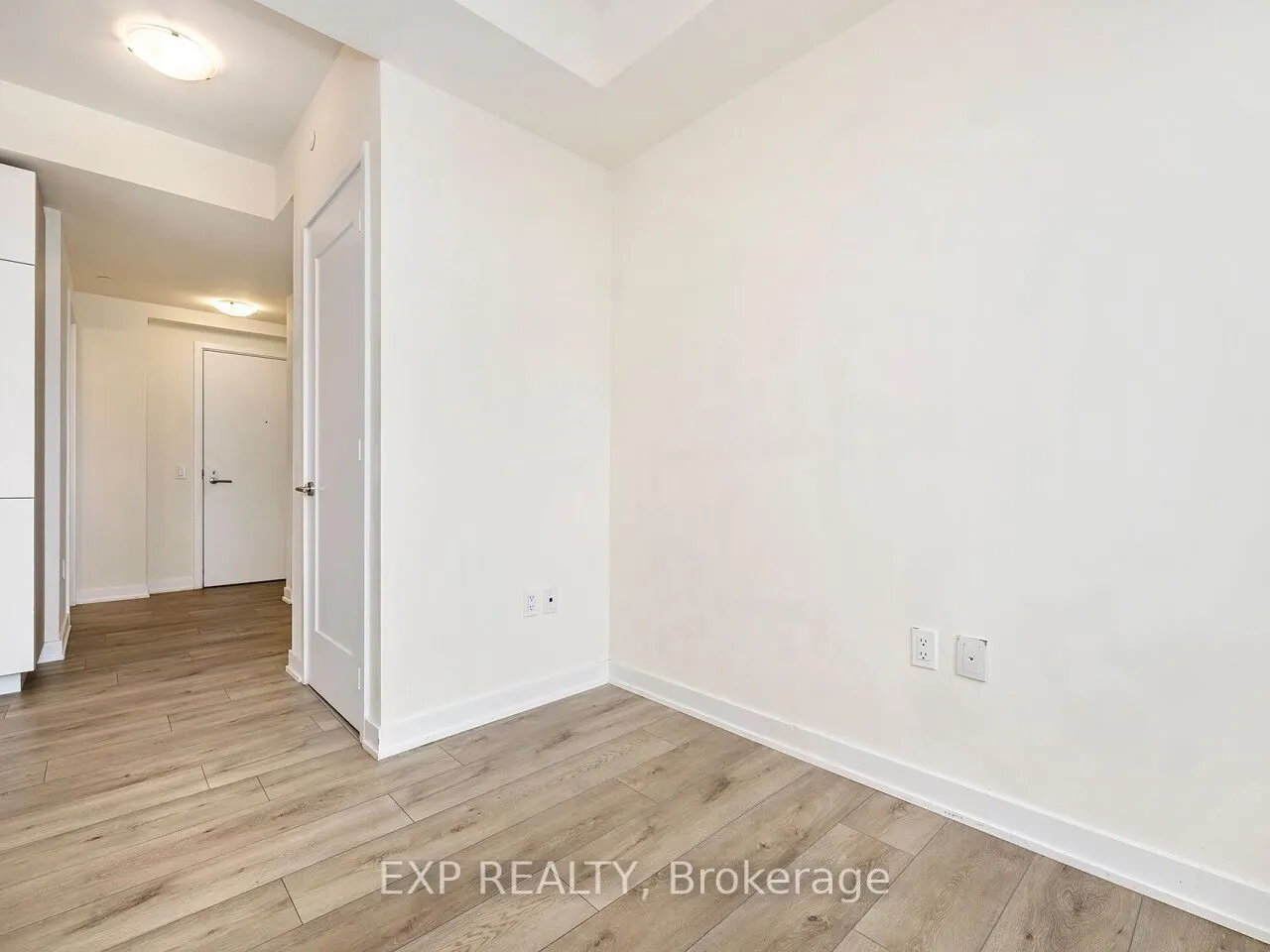 28 Freeland Street, #4904
