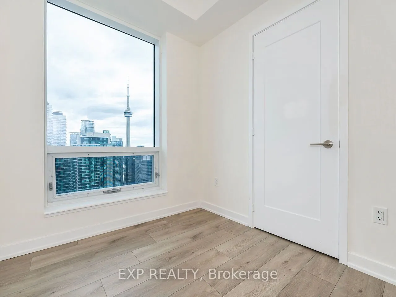 28 Freeland Street, #4904