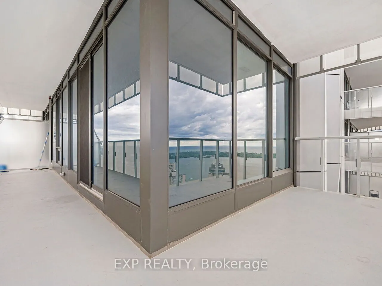 28 Freeland Street, #4904