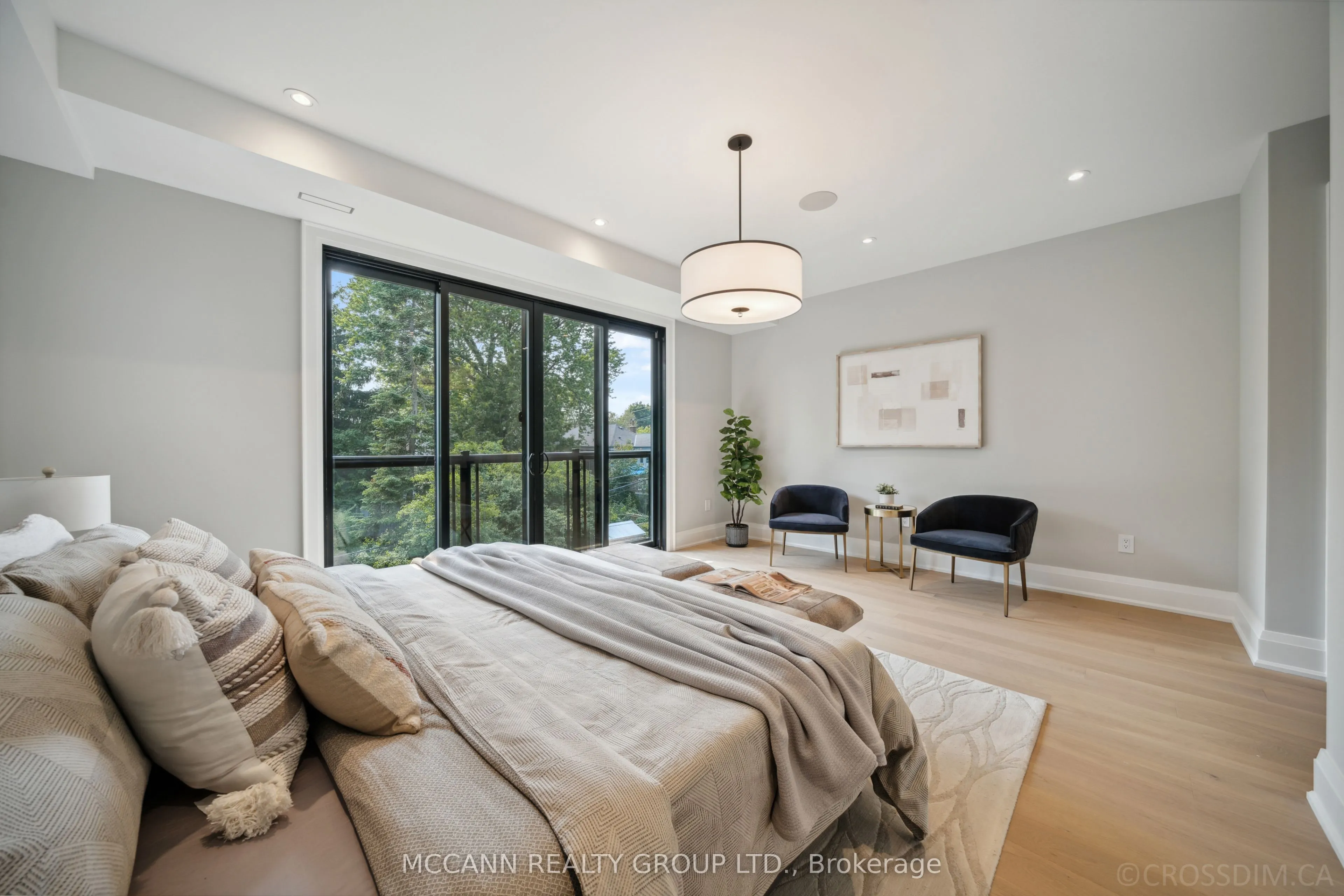 276 Wychwood Avenue