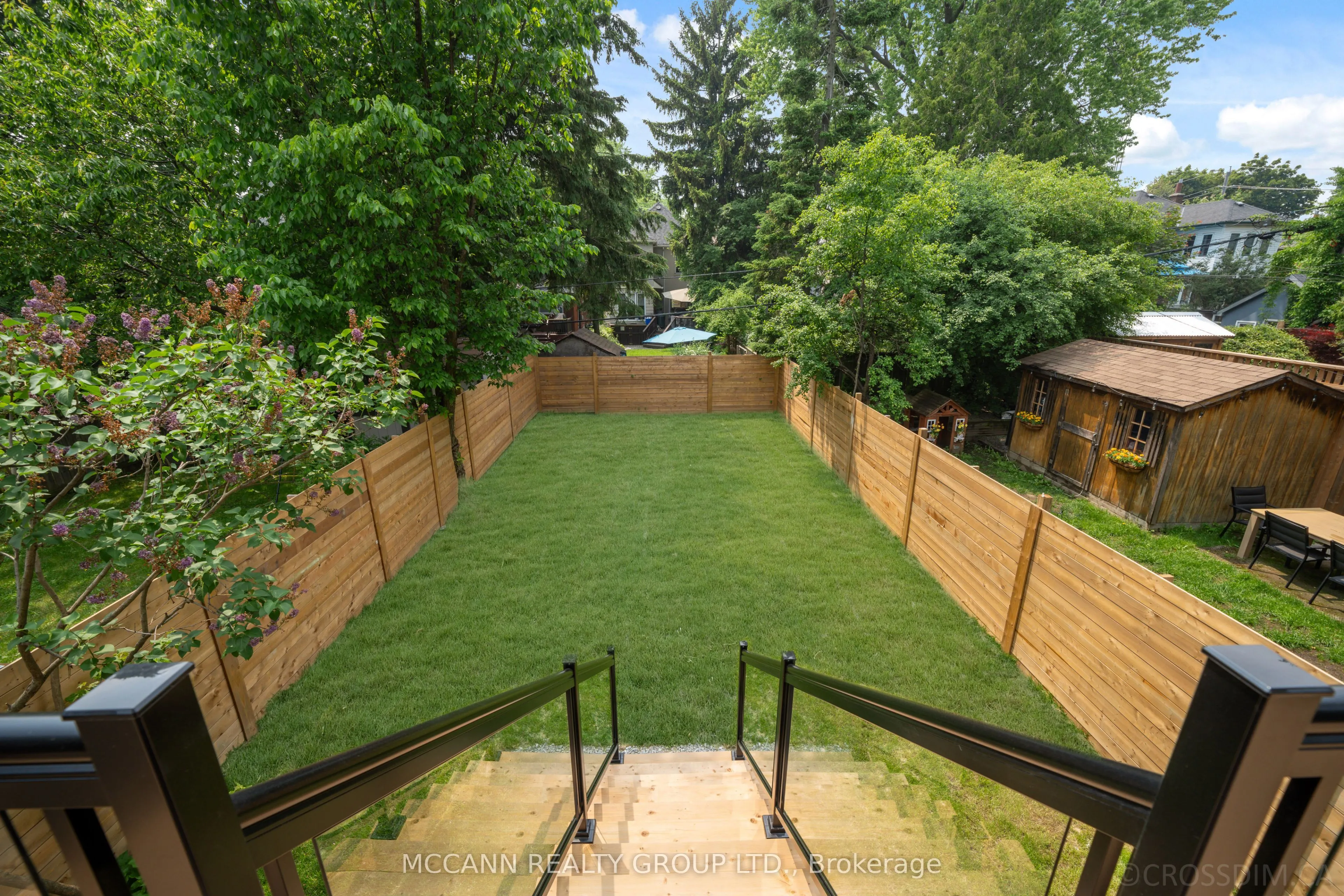 276 Wychwood Avenue
