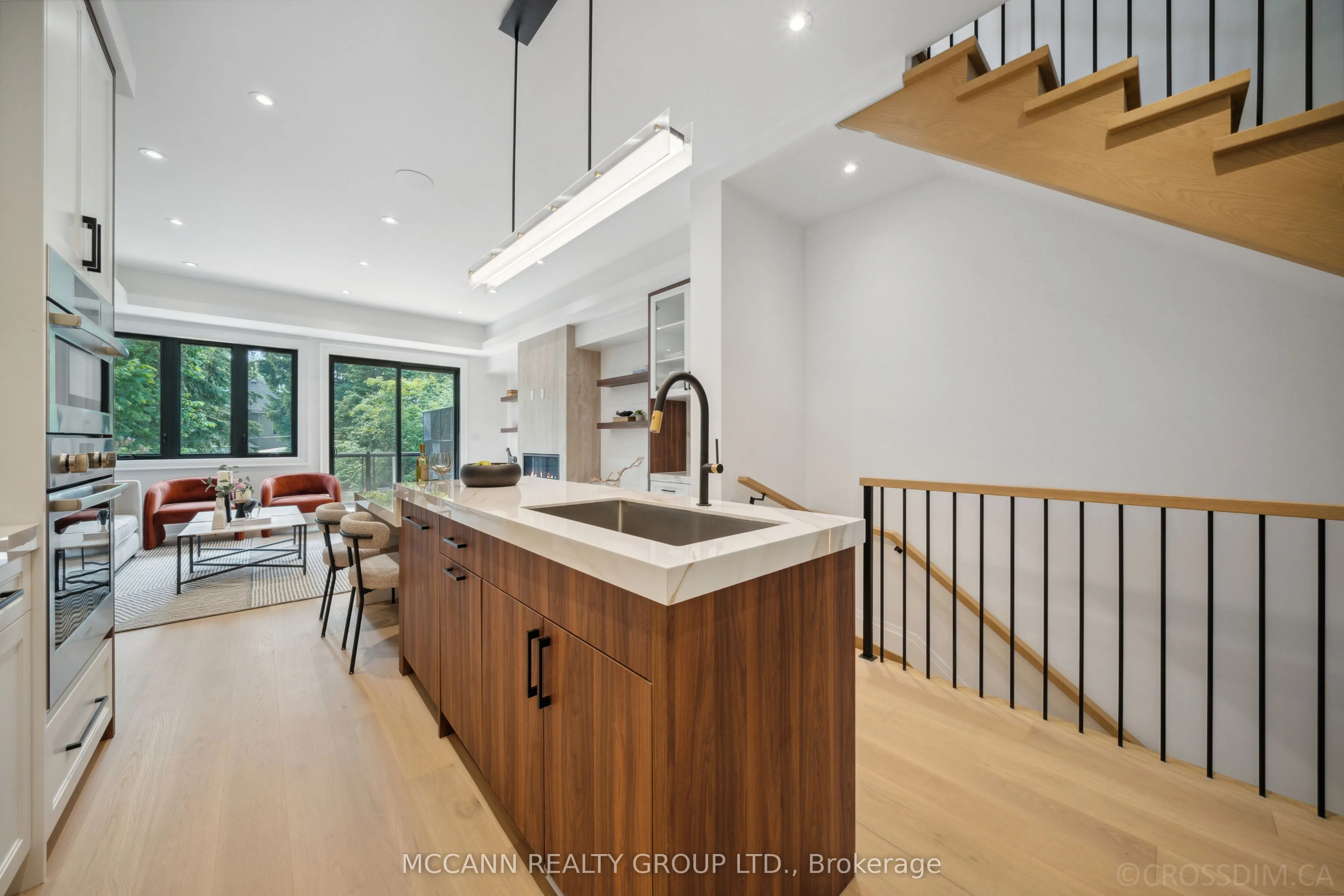 276 Wychwood Avenue
