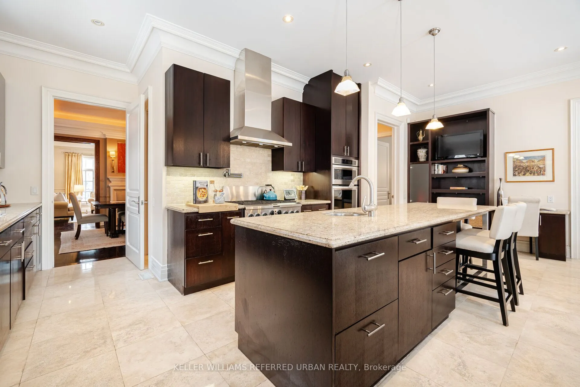 290 Russell Hill Road
