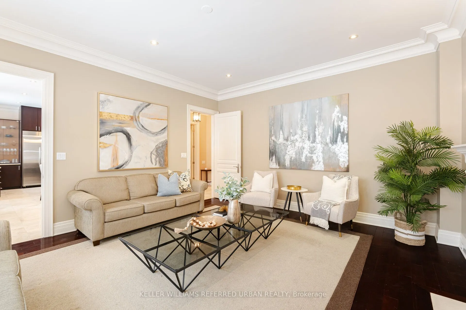 290 Russell Hill Road
