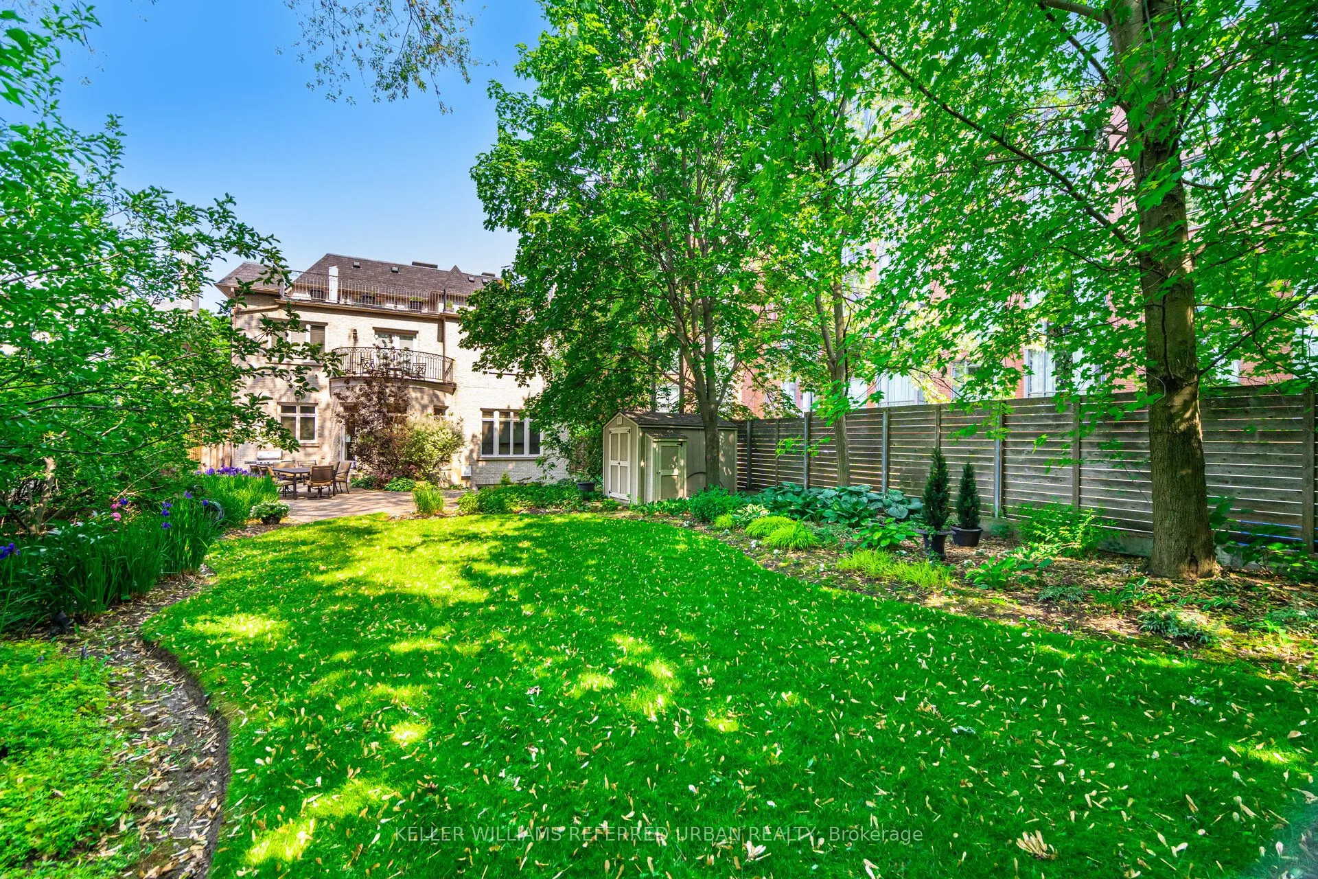 290 Russell Hill Road