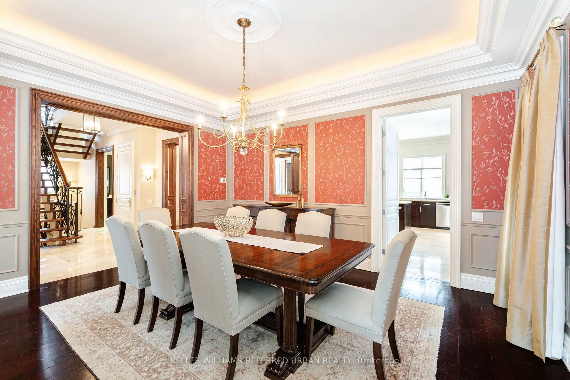 290 Russell Hill Road