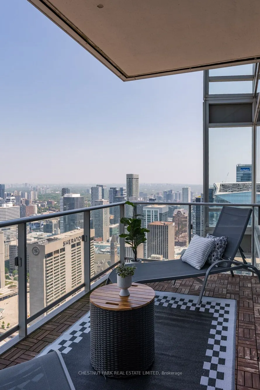 180 University Avenue, #6104