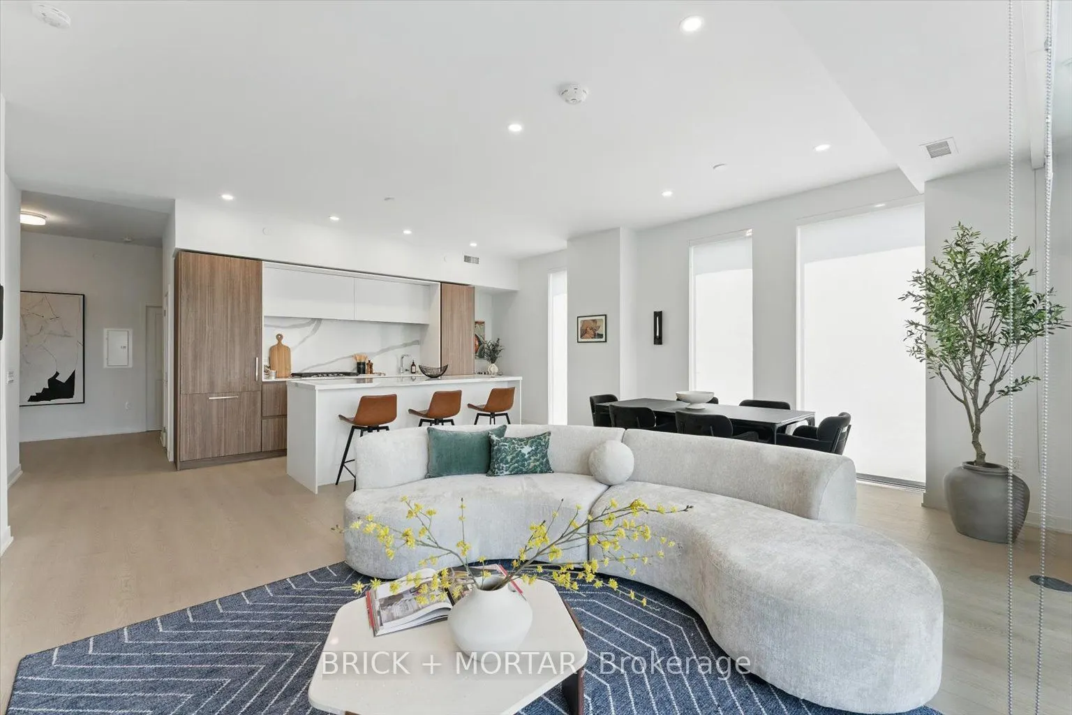 1 Hillsdale Avenue W, #1006