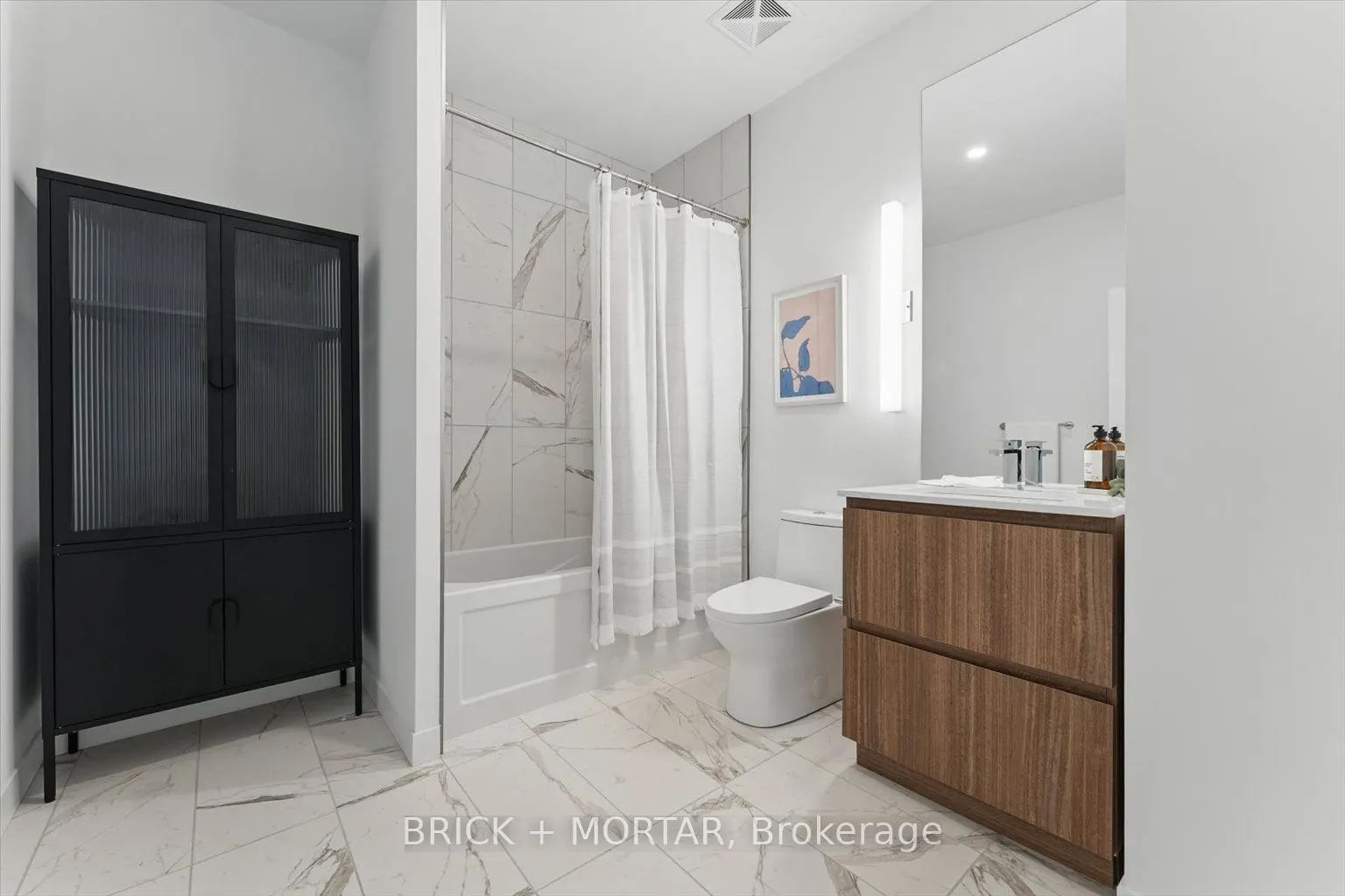 1 Hillsdale Avenue W, #1006